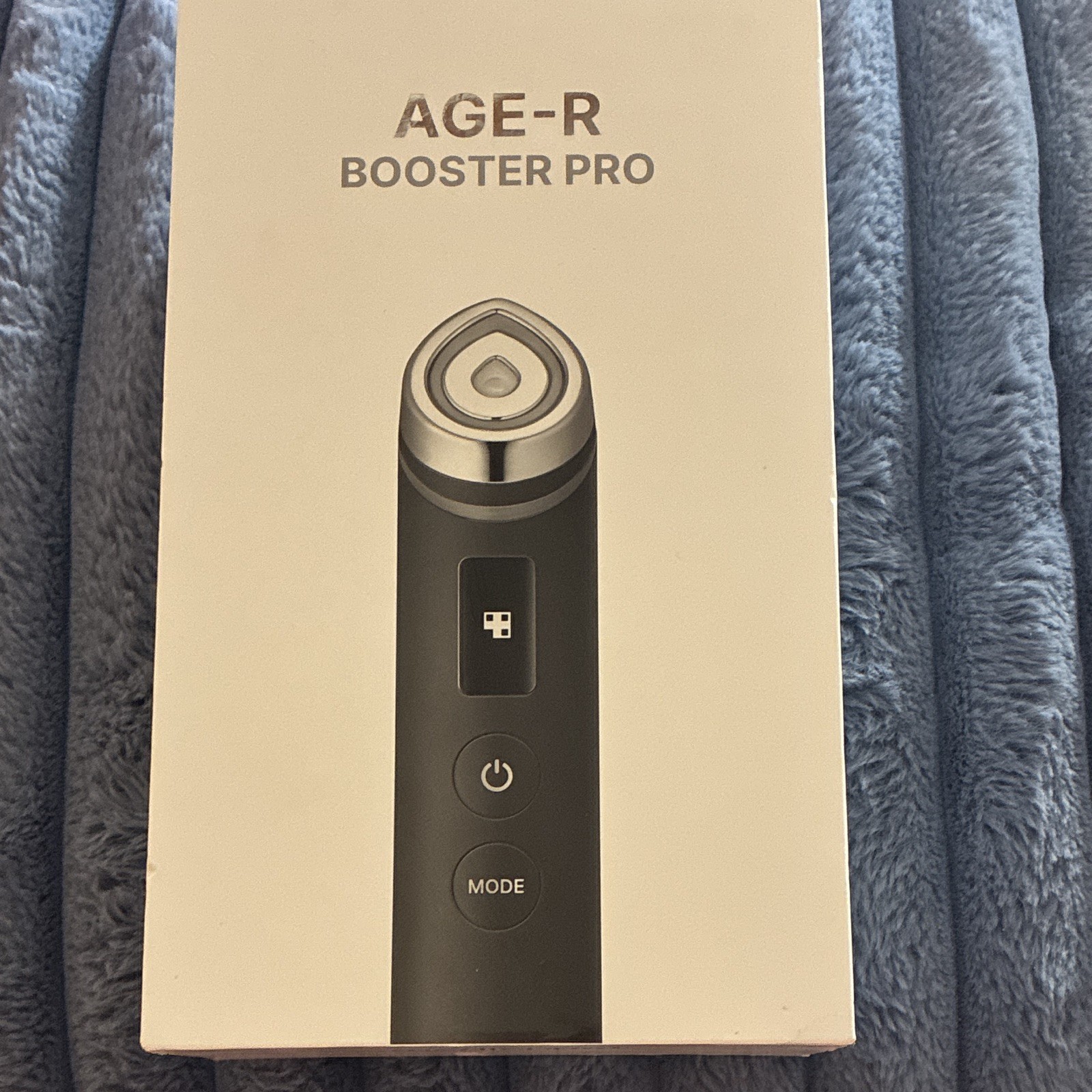 Medicine Age-R Booster Pro 6-in-1 Home Skin Care Device