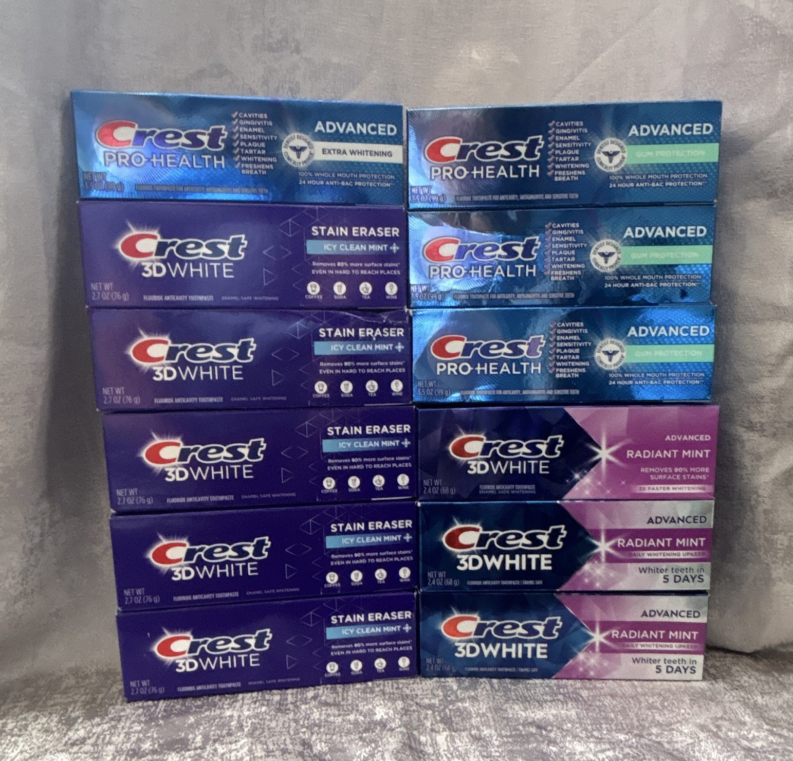 Crest 3D White Teeth Whitening Fluoride Toothpaste, Mint, 2.4 oz