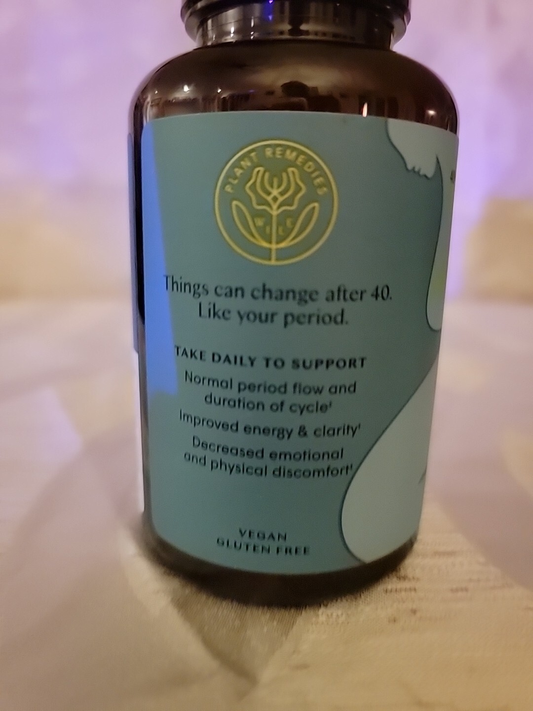 ( 1 ) Wile 40+ PERIOD SUPPORT • 60 CAPSULES Supplement Vegan • EXP : 08/2024