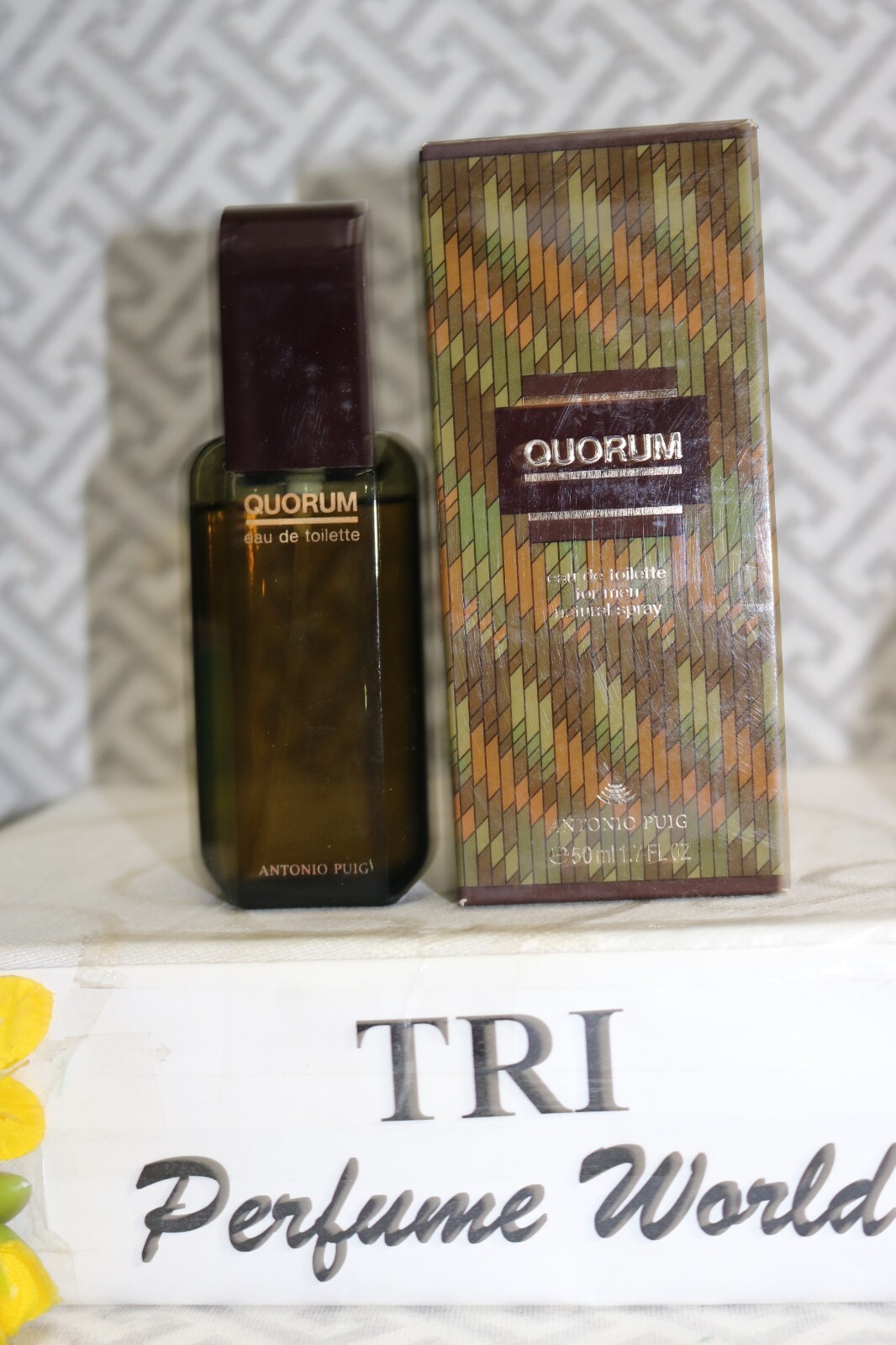 Quorum Eau de Toilette ANTONIO PUIG SPAIN Copyright 1993 Men Spray 3.4 fl. oz.