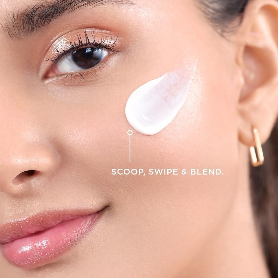 Glow & Lovely GlassBright Gel Creme Niacinamide, Hyaluronic Radiance 50g