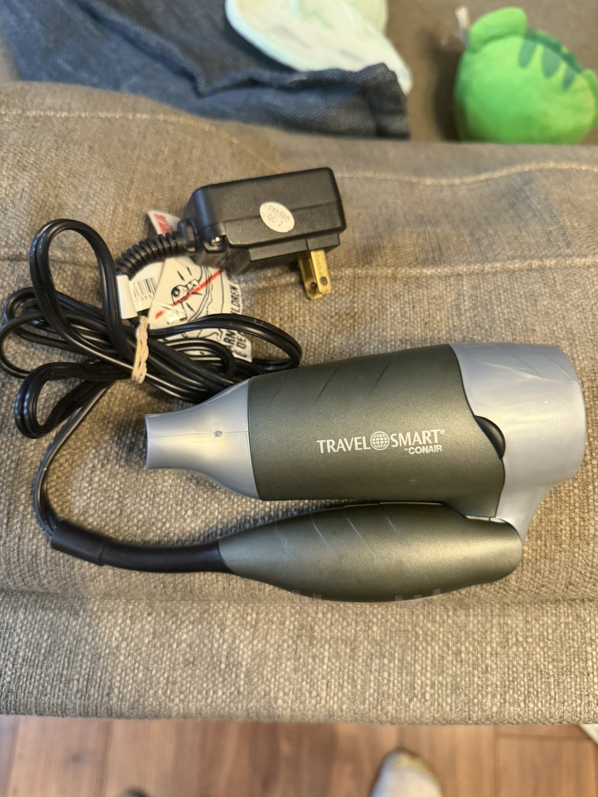 Conair Travel Smart Hair Dryer Dual Voltage 1200W Compact with Folding Handle