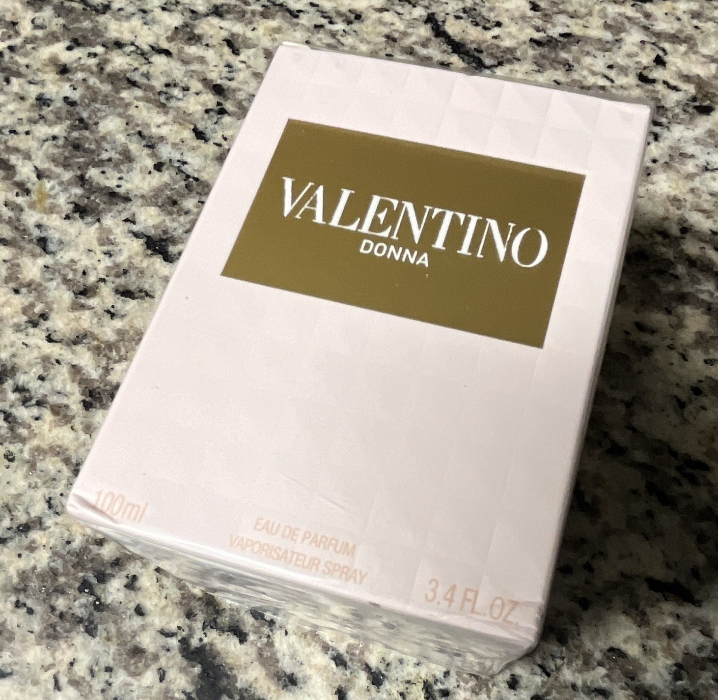 Valentino Donna Eau de Parfum Spray, Regular Size 3.4 fl oz / 100 mL