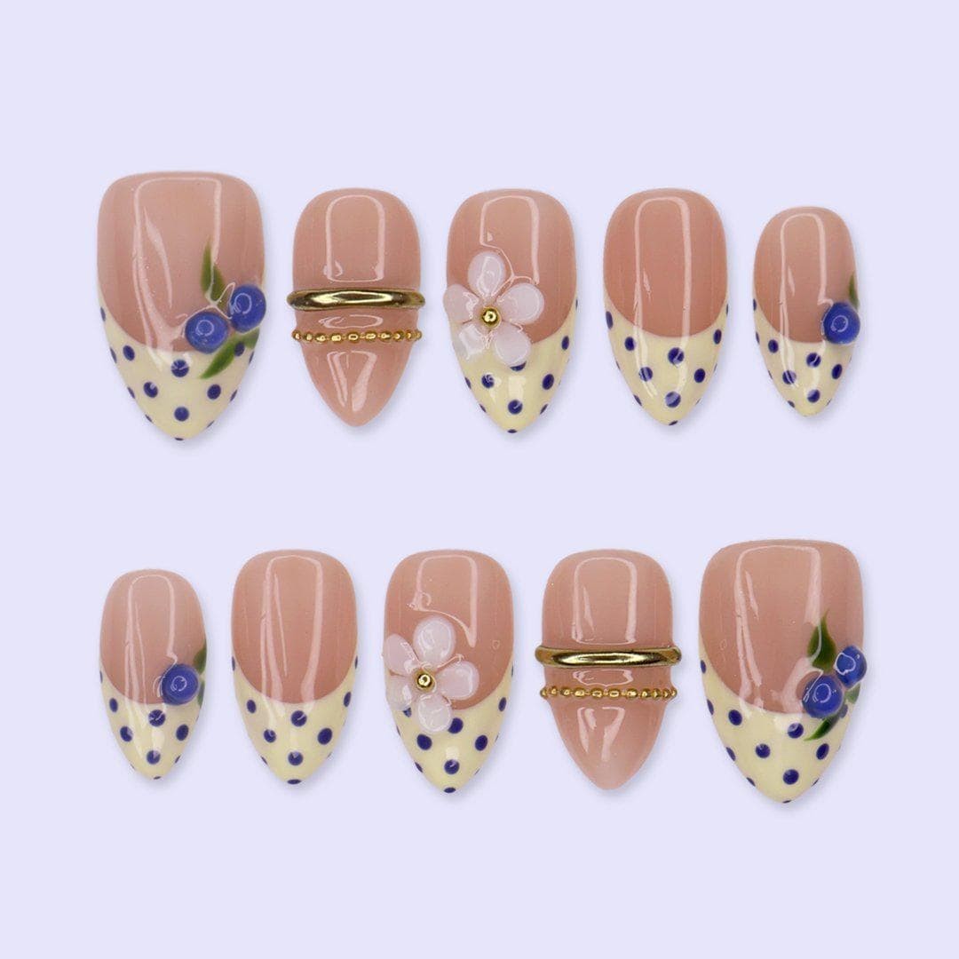 Summer Blueberry Press On Nails 3D Daisy French Tip Short Almond Nail Set