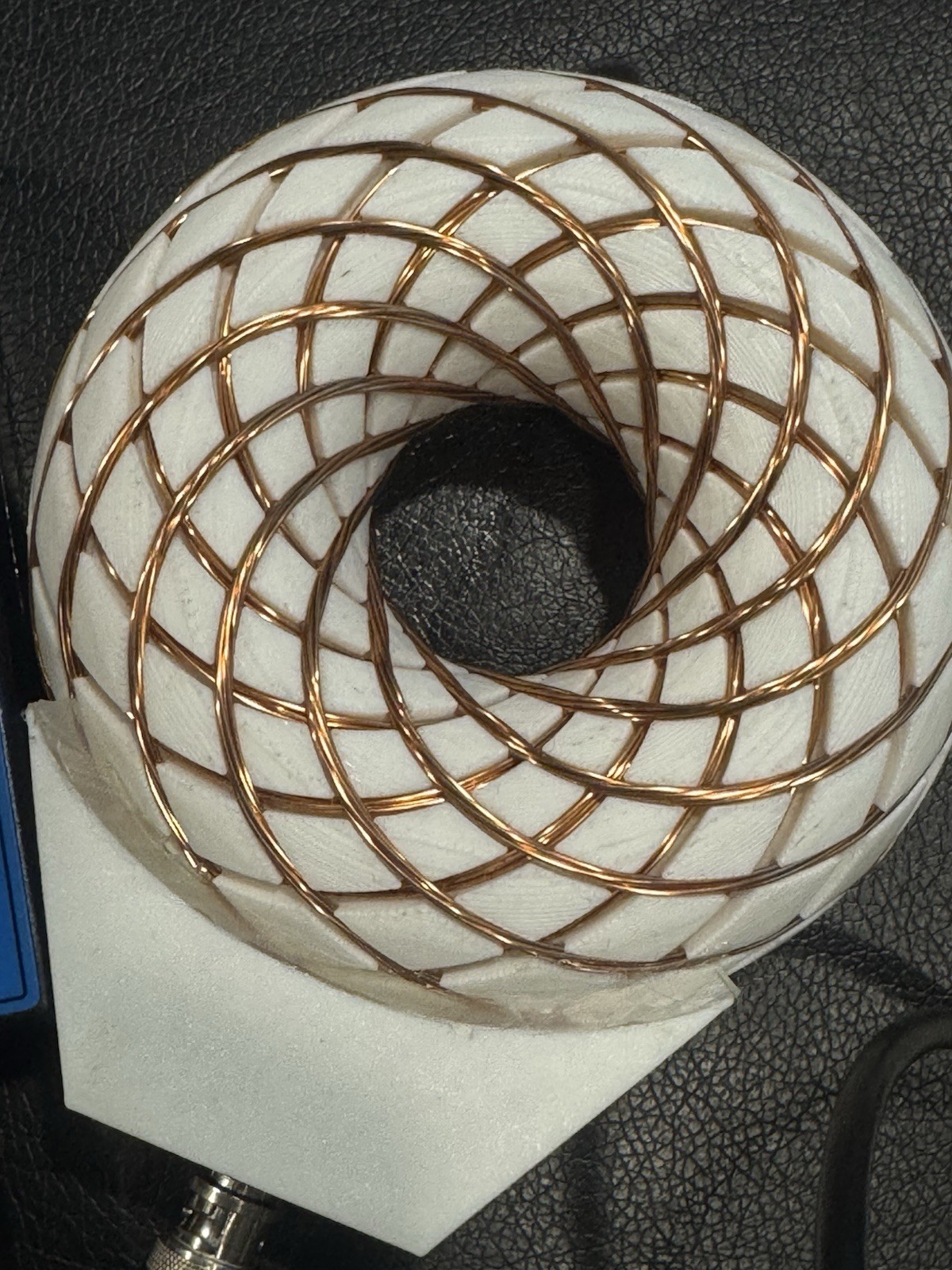 5inch Rodin Coil, 6 Strand 12 Wrap. This Is The Coil And Cord Only.