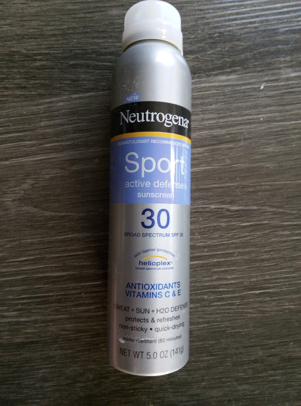 Neutrogena Sport Active Defense Sunscreen Spray SPF 30, 5 Oz Exp. 10/2025