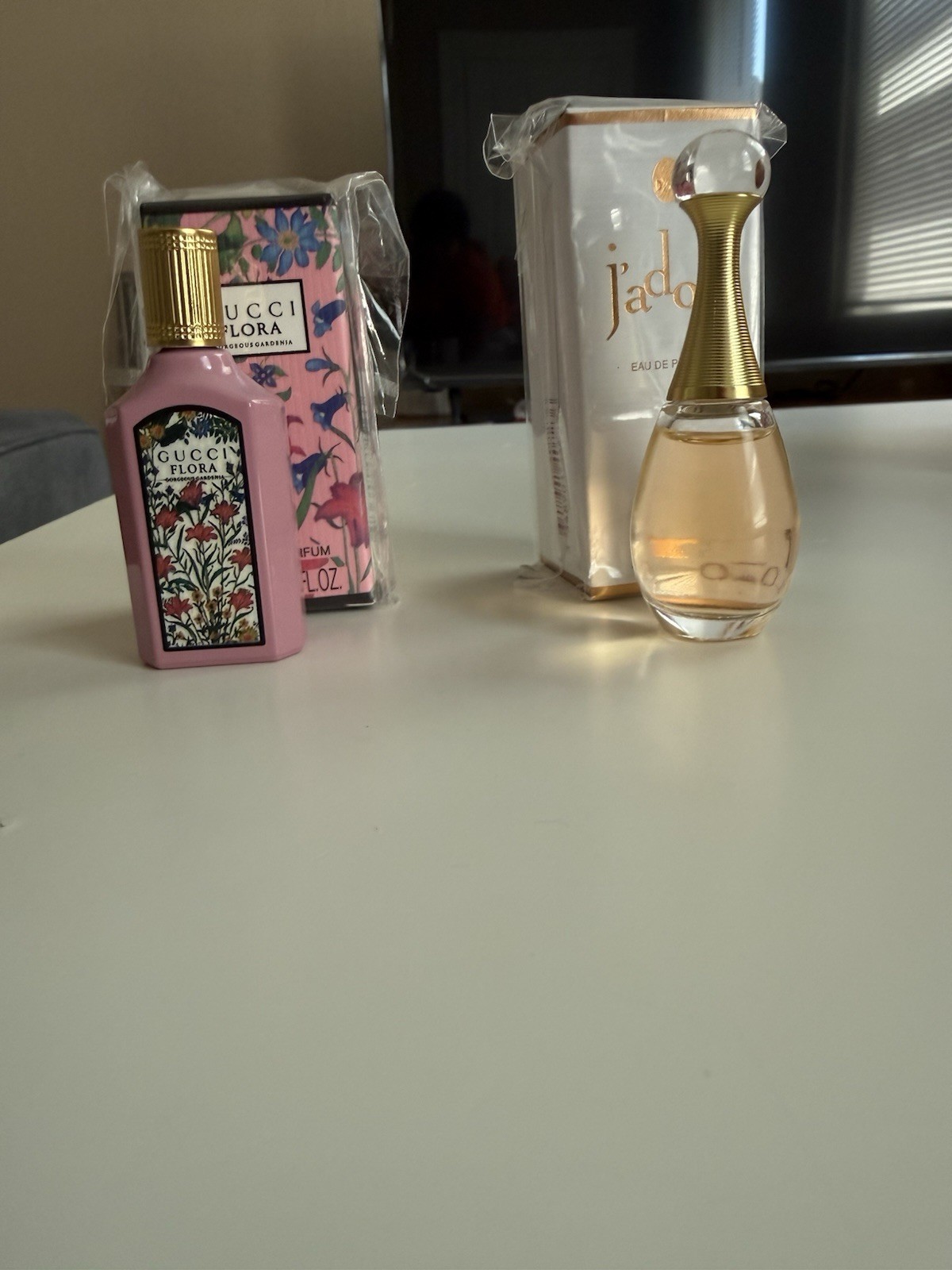 Gucci Flora Gorgeous Gardenia Eau de Parfum Spray Sample Size Mini 0.16 fl oz