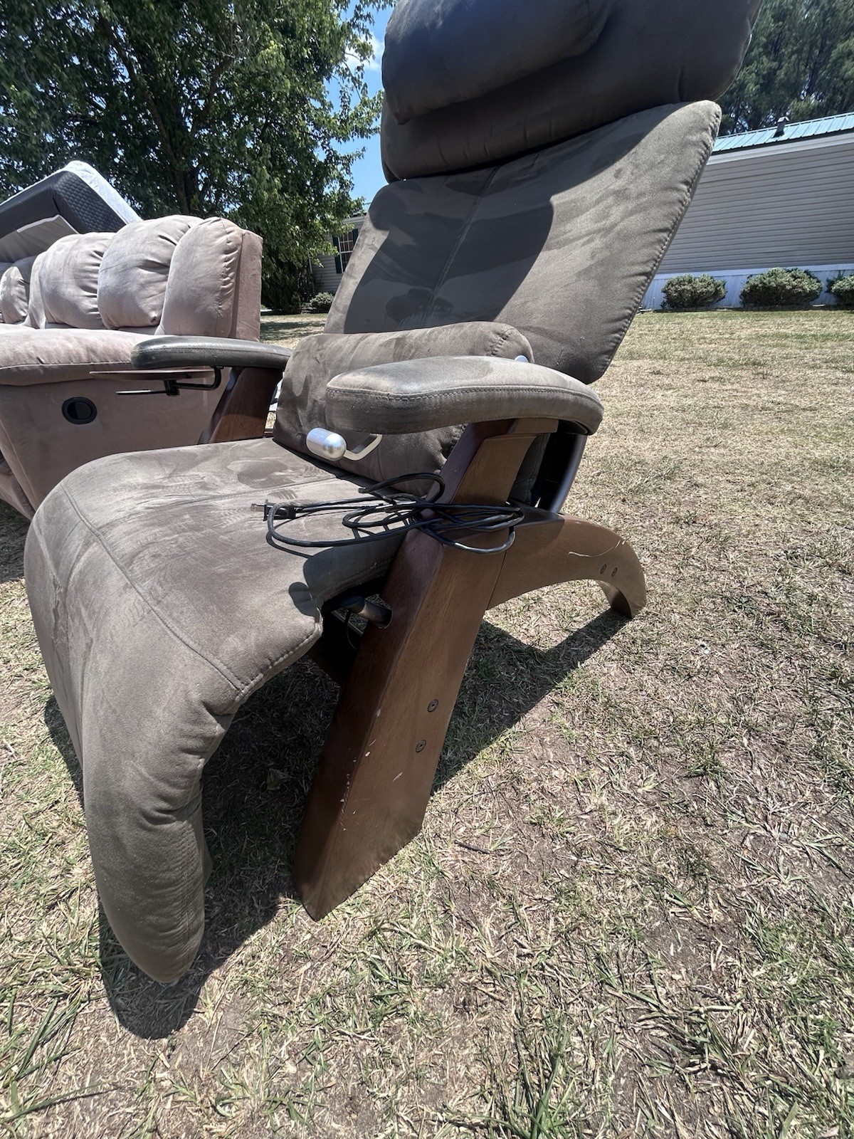 Human Touch Perfect Chair Zero Gravity Recliner