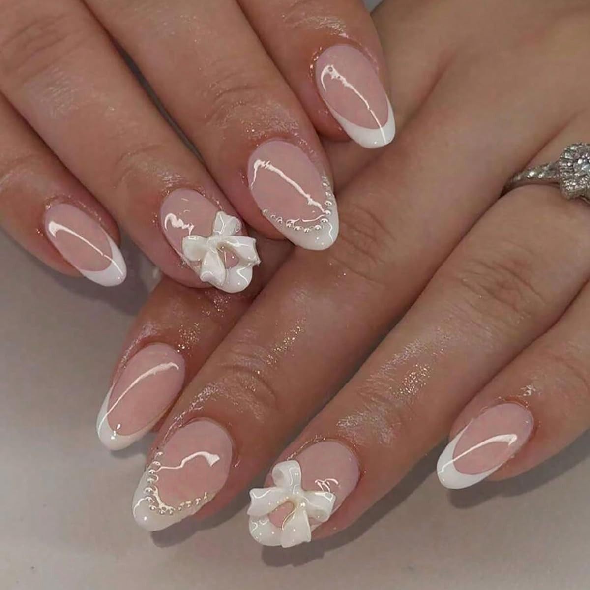 XZMeiLun French Tip Nails Pearl Bow 30pc