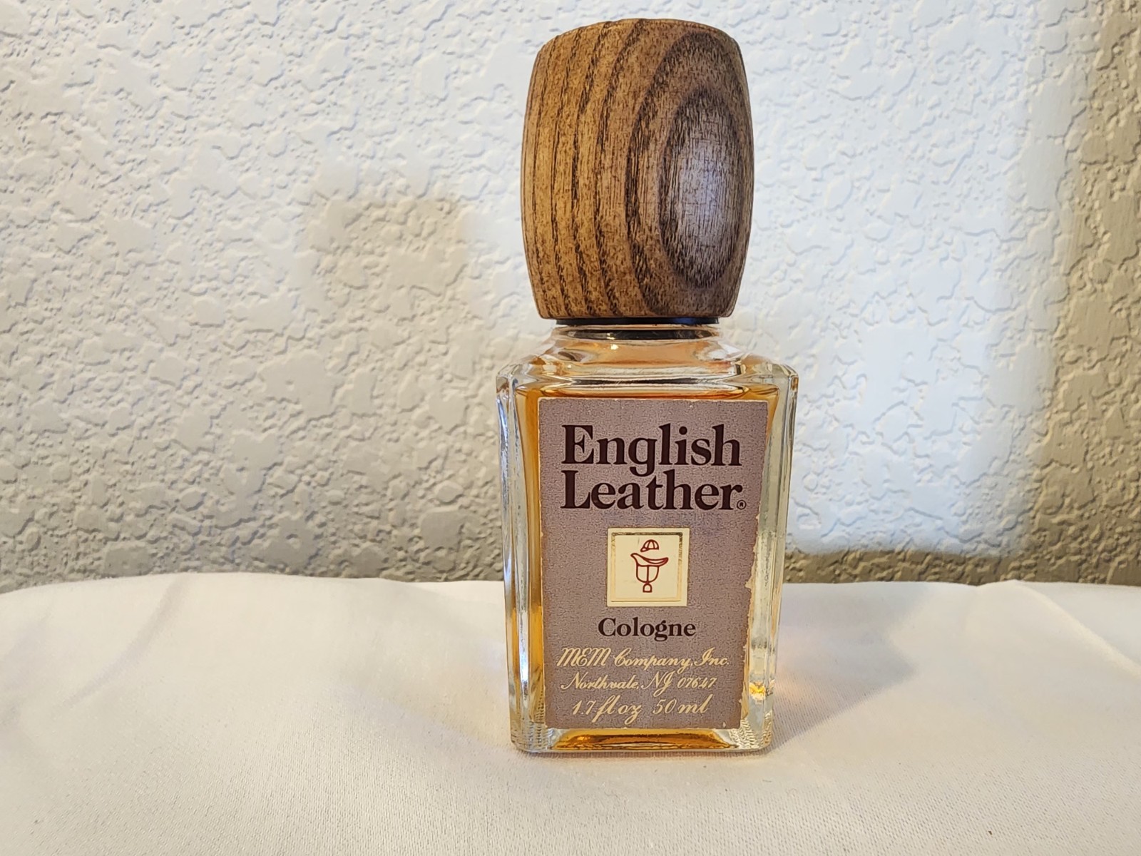 Vintage English Leather Cologne MEM Co Northvale NJ 1.7 oz 50ml Wood Cap Full