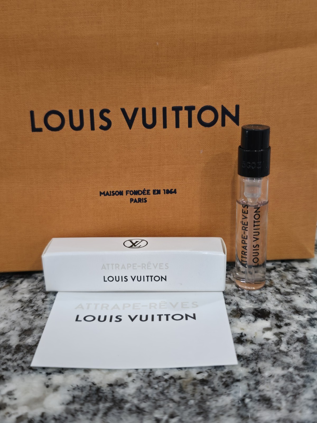 Louis Vuitton ATTRAPE-REVES Eau De Parfum Sample Spray – 2ml/0.06oz