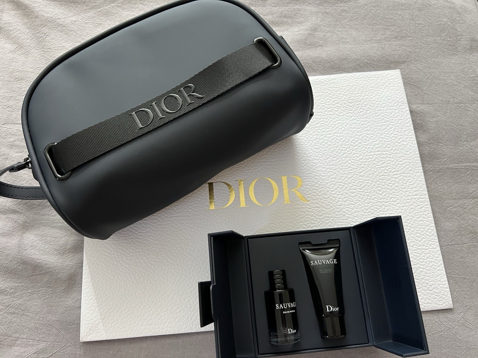 DIOR Sauvage Men EDP 0.34oz/10ml & Shower Gel 0.67 oz Travel Set NIB/ Pouch GBag