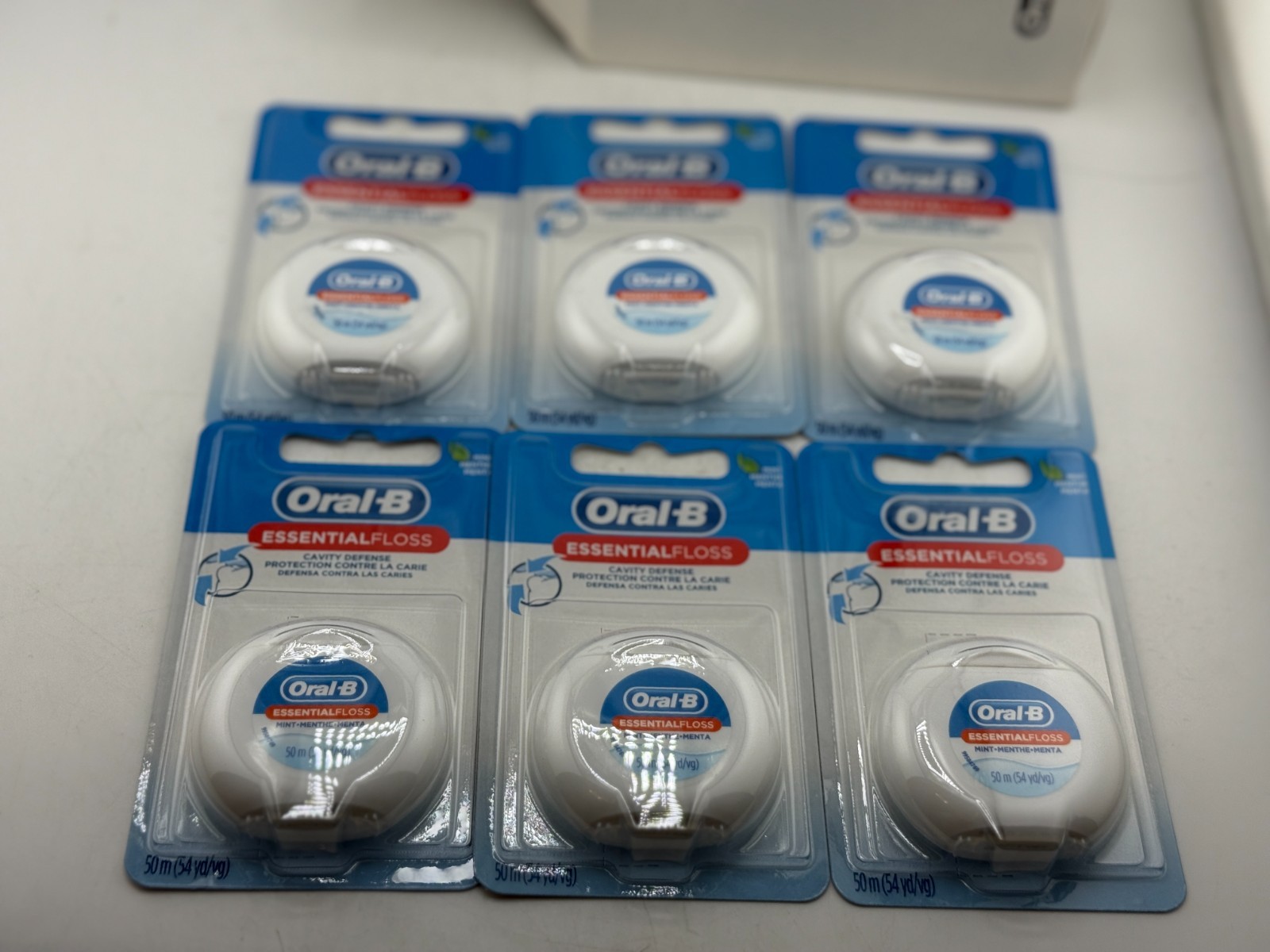 Oral-B Essential Dental Floss Cavity Defense Protection Mint 50 Meter Pack of 6