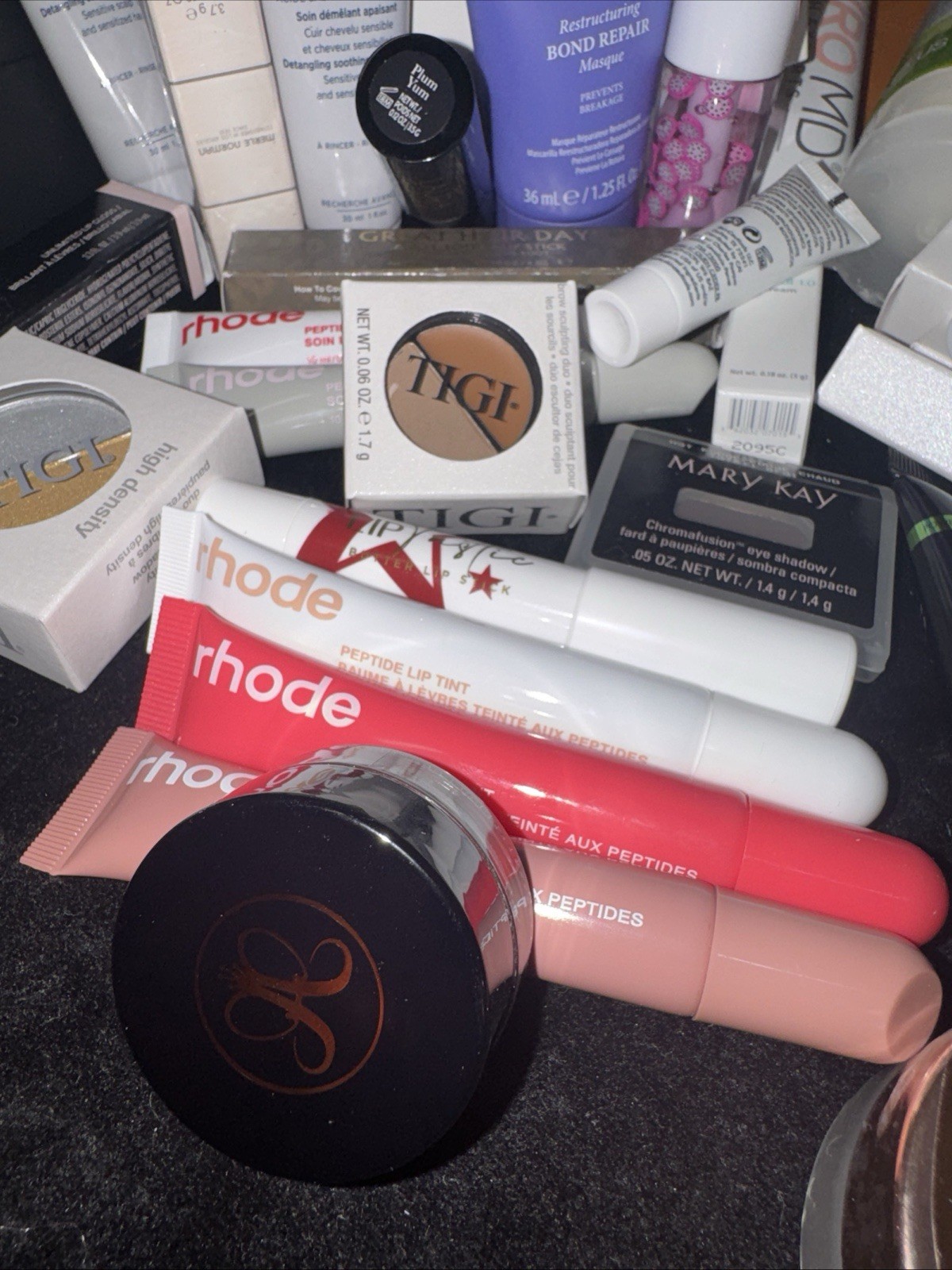 A Large Lot Of Over 50 Beauty Products & More From Pallet. Read !