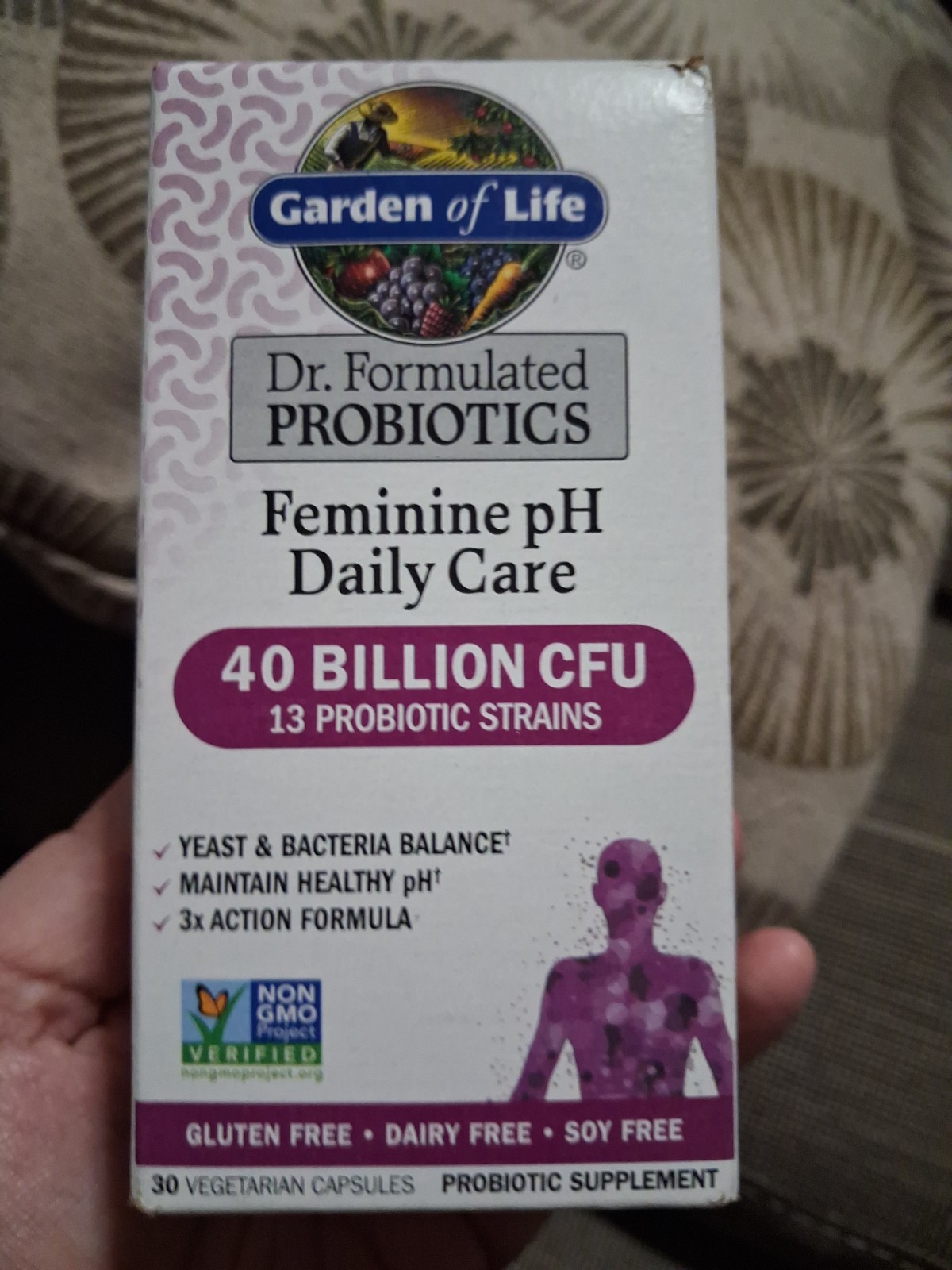 Garden of Life Feminine PH Daily Care 13 Probiotic Capsules, 40 Billion CFU