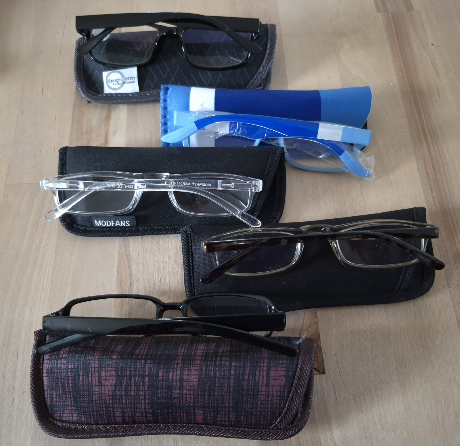 +3.00 Unisex Adult Reading Glasses, Lot Of 5 With Cases (T4-B3)