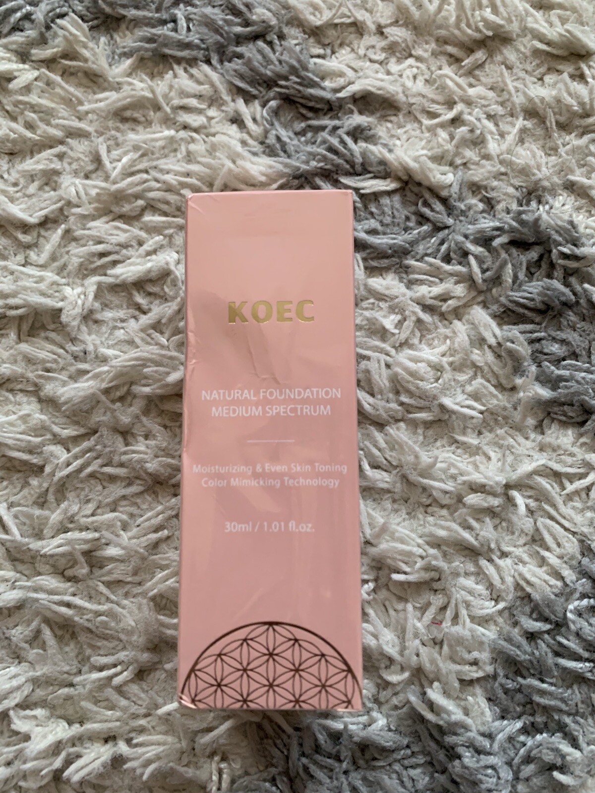 KOEC Natural Foundation Medium Spectrum Moisture Light Weight Forever
