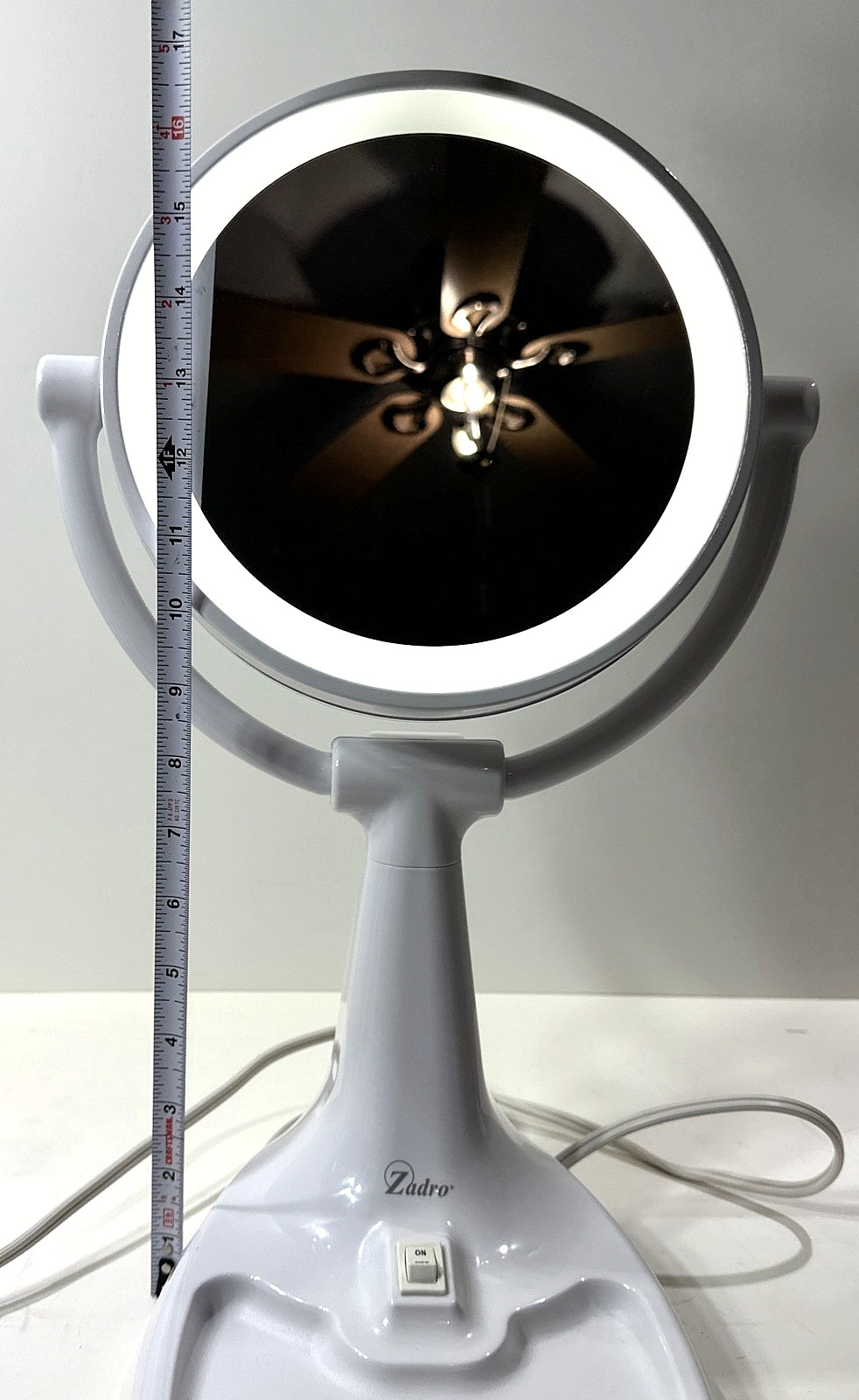 Zadro Max Bright Sunlight Round Vanity Mirror LED Light Adjustable Model MAX110