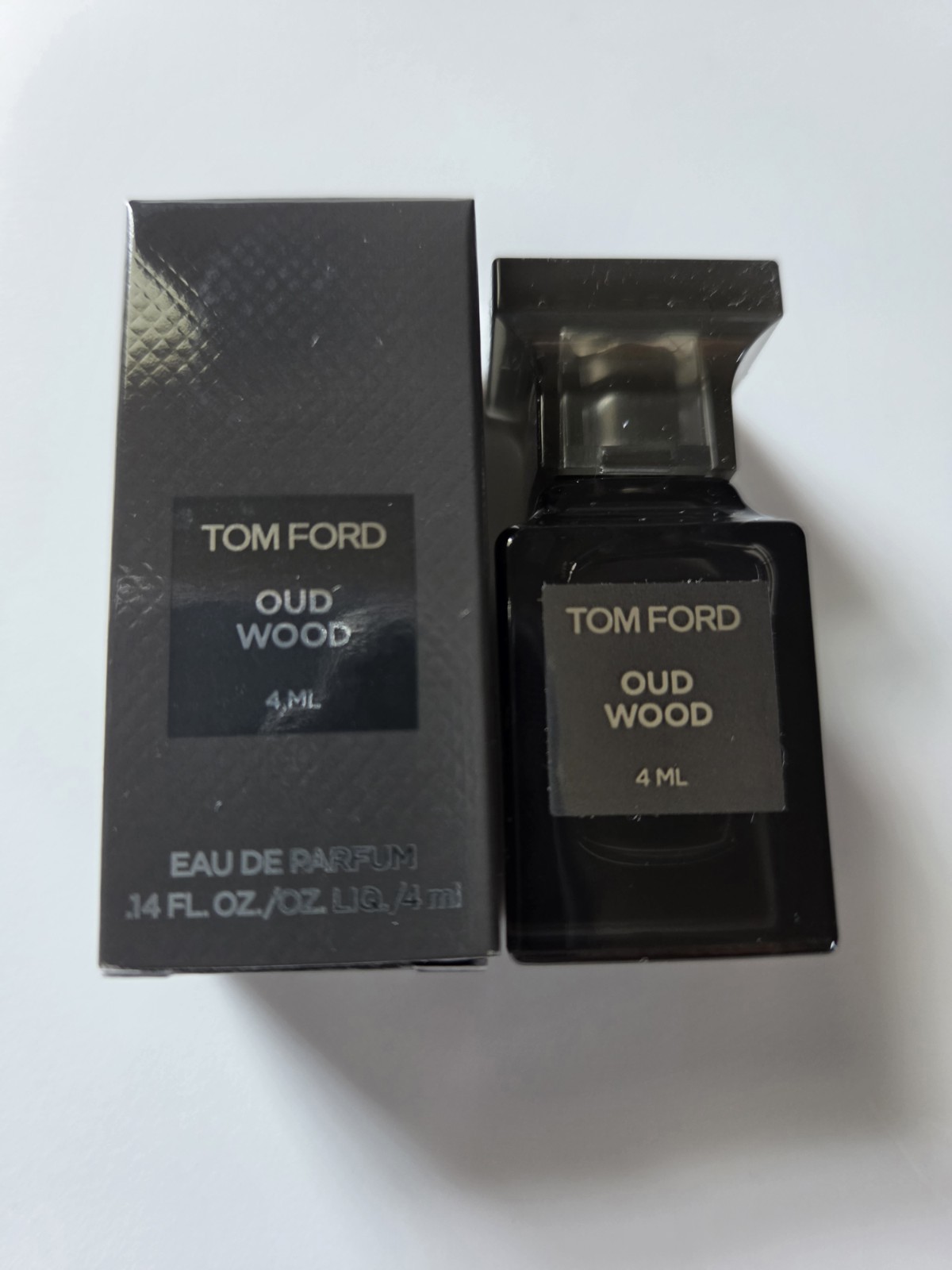 Tom Ford OUD WOOD Eau de Parfum EDP Cologne Mini Splash .14 fl. oz. / 4ml ~BNIB~