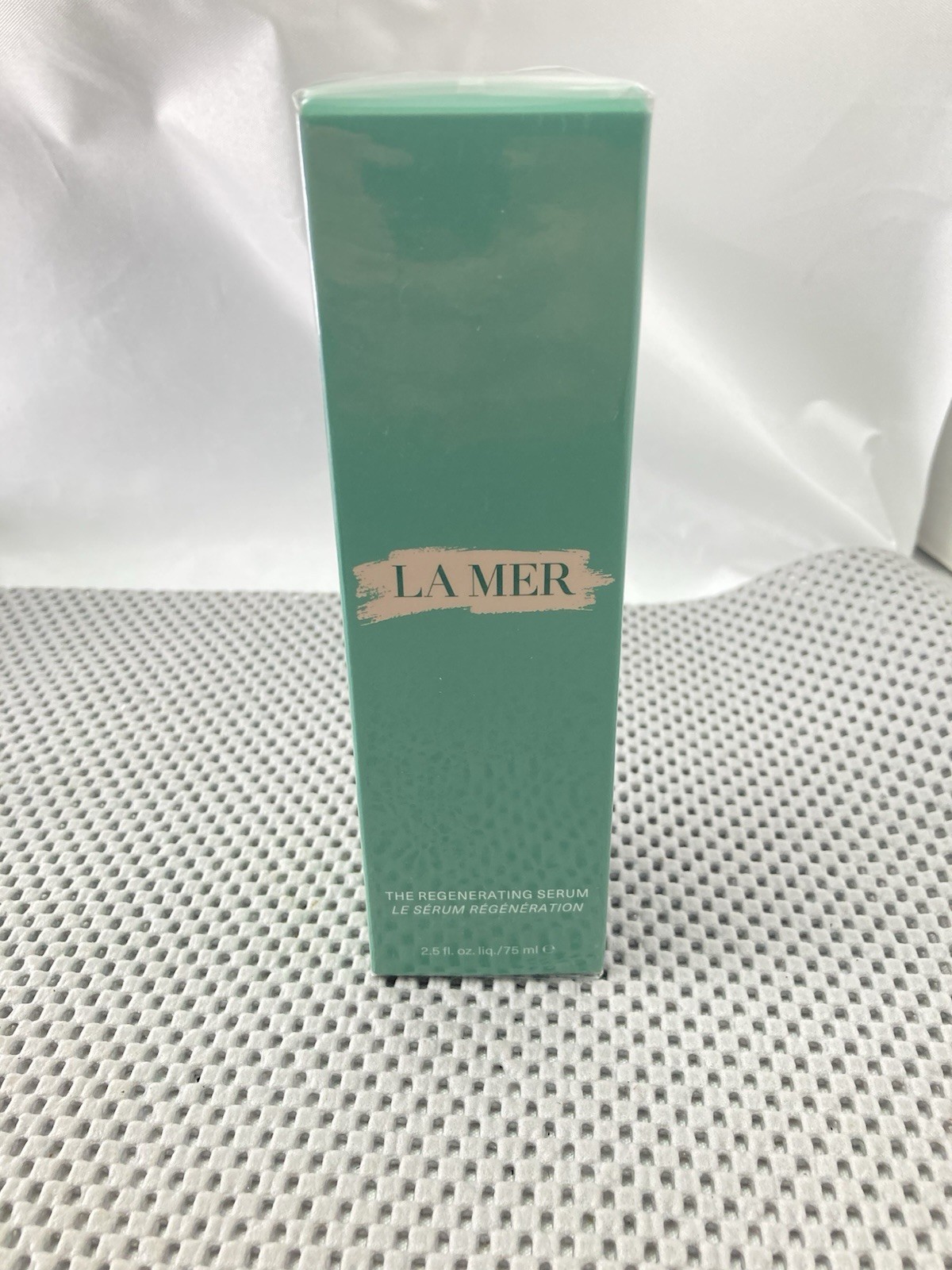LA MER The Regenerating Serum LARGE 2.5 oz /75ml FRESH March 2025 Batch $900msrp