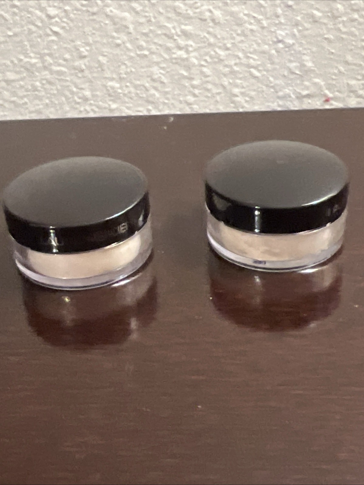 Laura Mercier Translucent Loose Setting Powder 0.07oz 2g TRAVEL Mini (2)