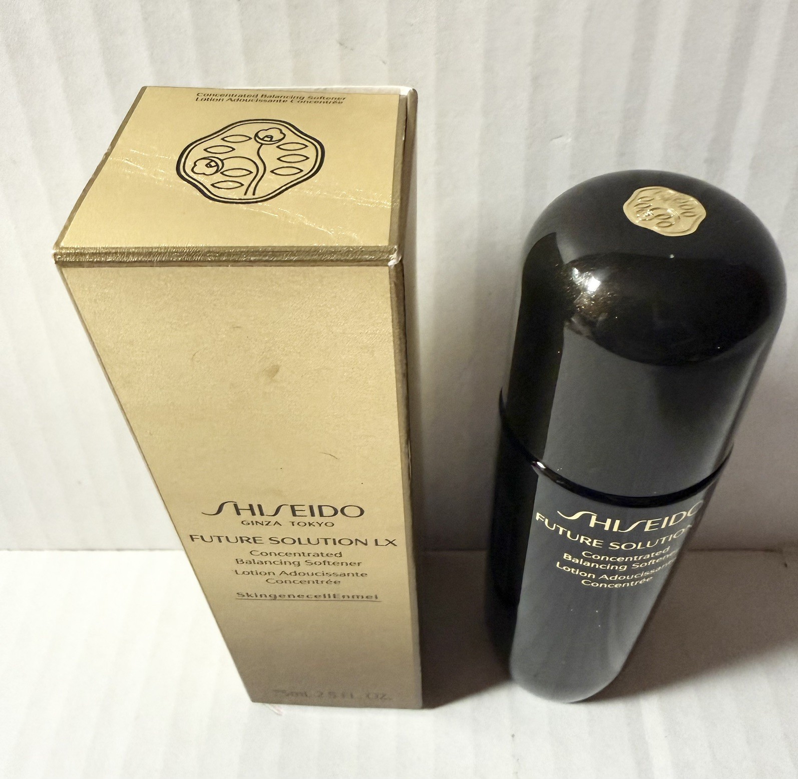 SHISEIDO FUTURE SOLUTION LX CONCENTRATED BALANCING SOFTENER NIB! FREE SHIP!