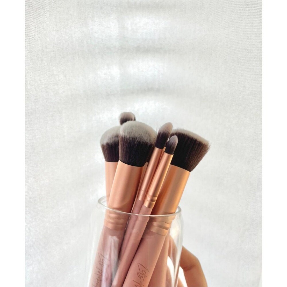 4/32Pcs Professional Makeup Brushes Set Foundation Cosmetic Brush Kit
