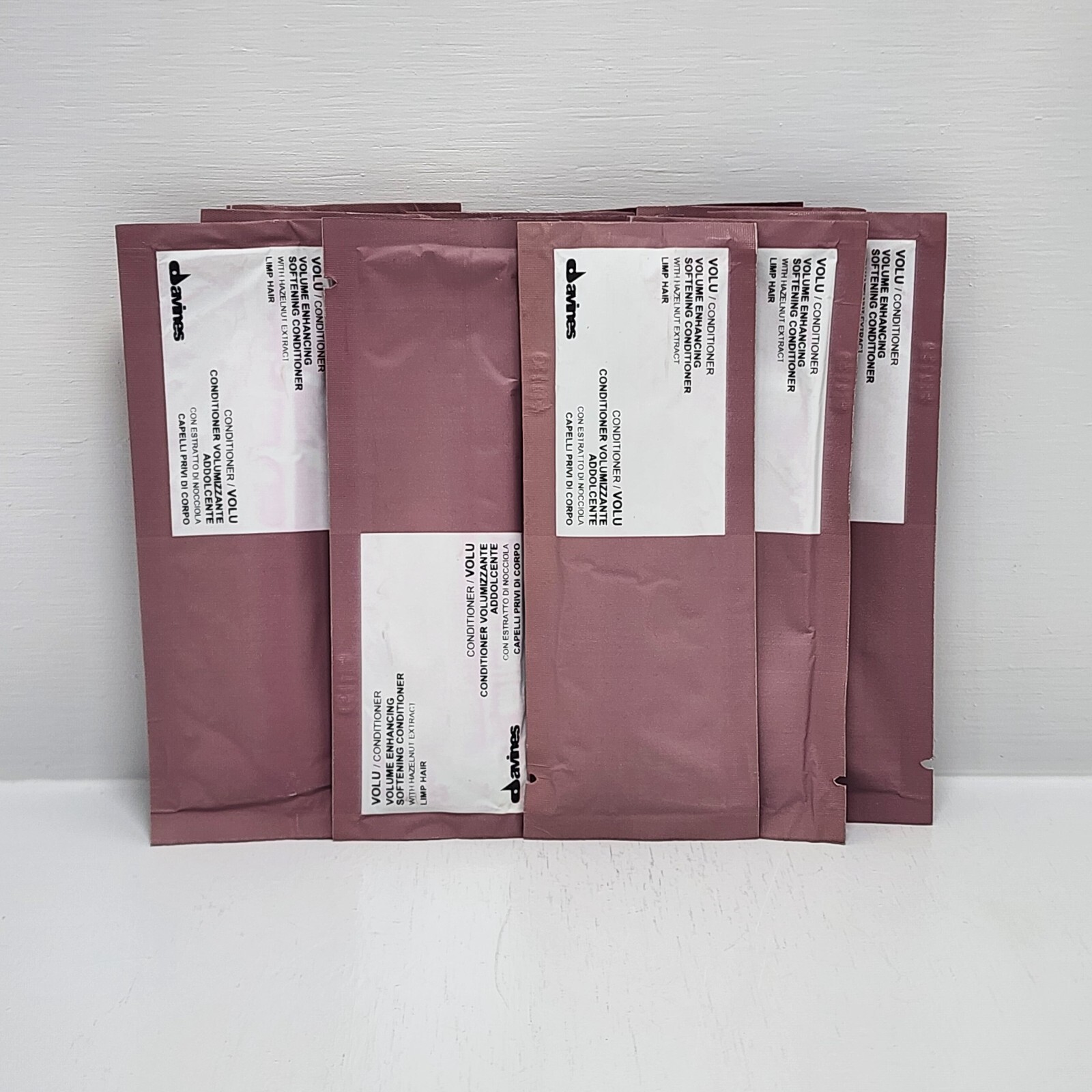 Davines Volu Conditioner Sachet Travel Kit 0.41 oz X 12 | New | Free Shipping
