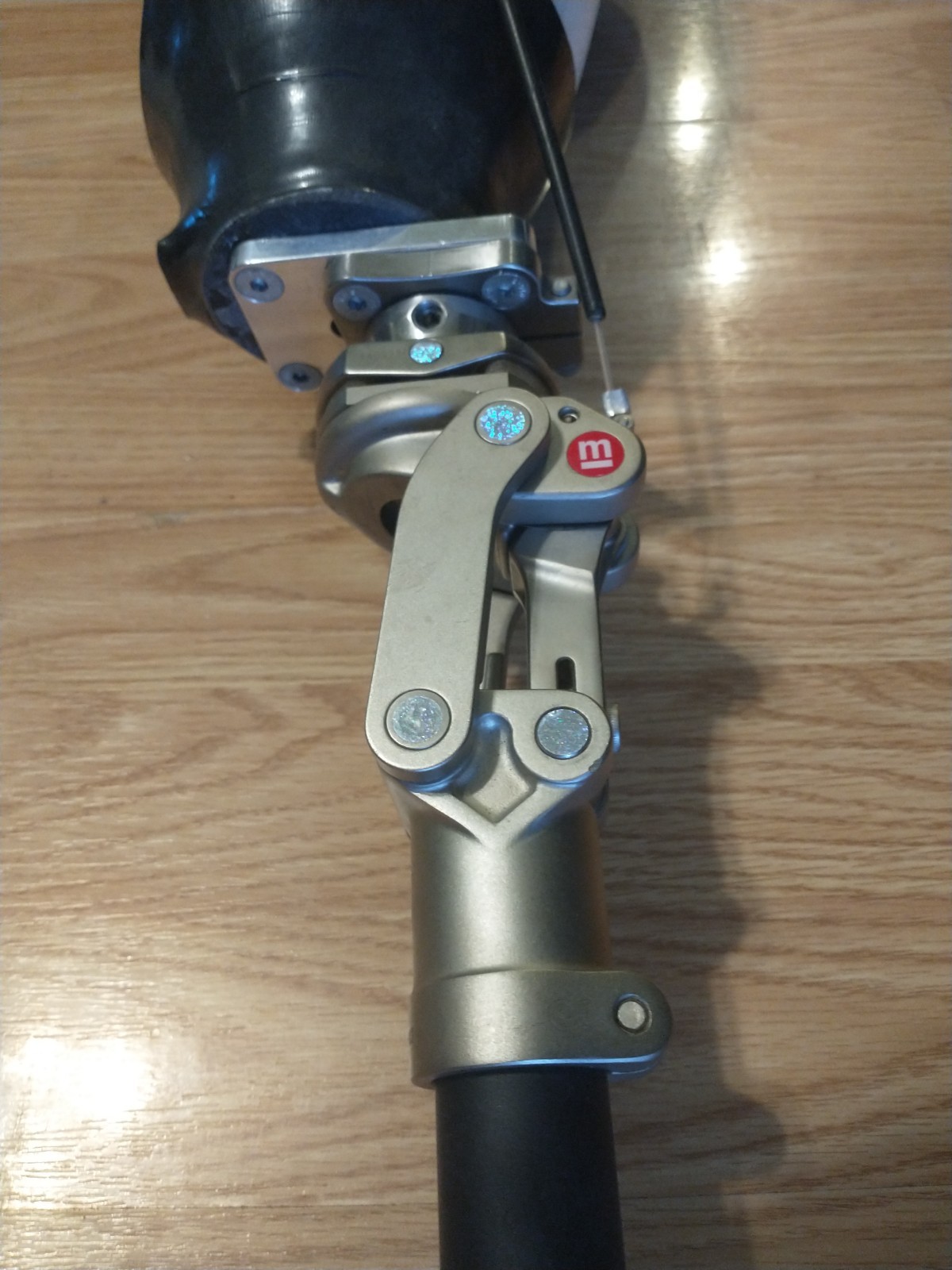 Carbon Fiber Adjustable Prosthetic Leg w/ Knee Joint & Foot Shell, CE, B/W