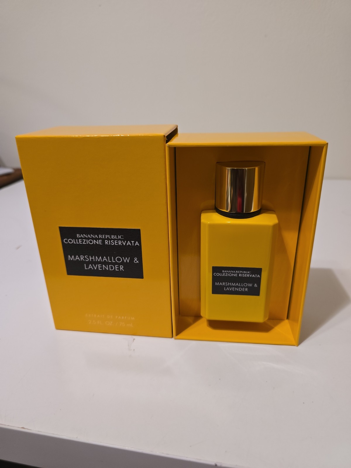 Banana Republic Collezione Riservata Marshmallow and Lavender 1 Oz. EDP Spray