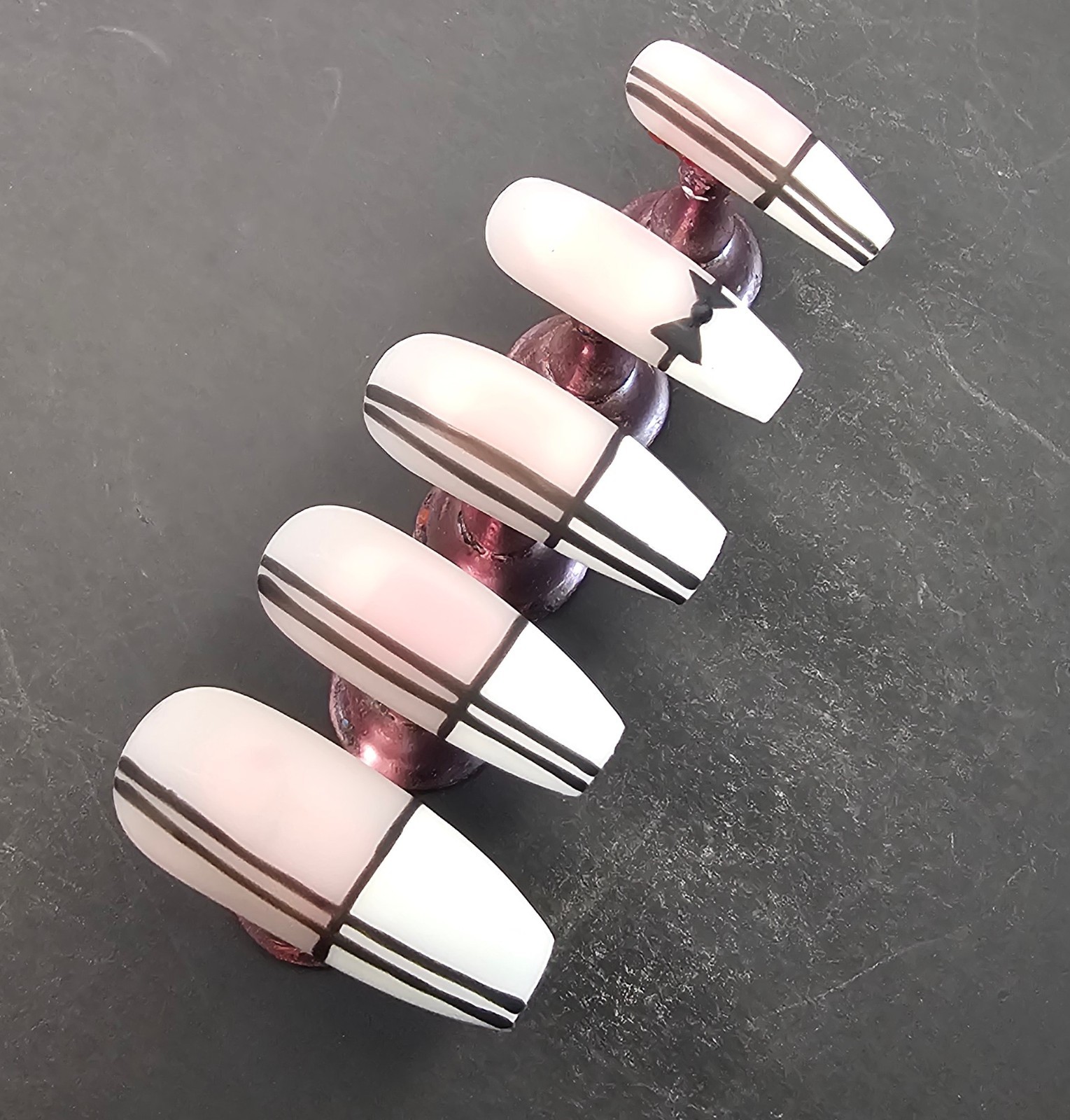 Press-On Nail Set #80: Lady-like