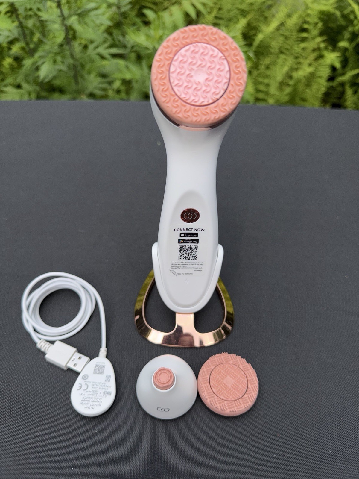Nuskin Nu Skin ageLOC LumiSpa Handheld Skincare Device with Charger