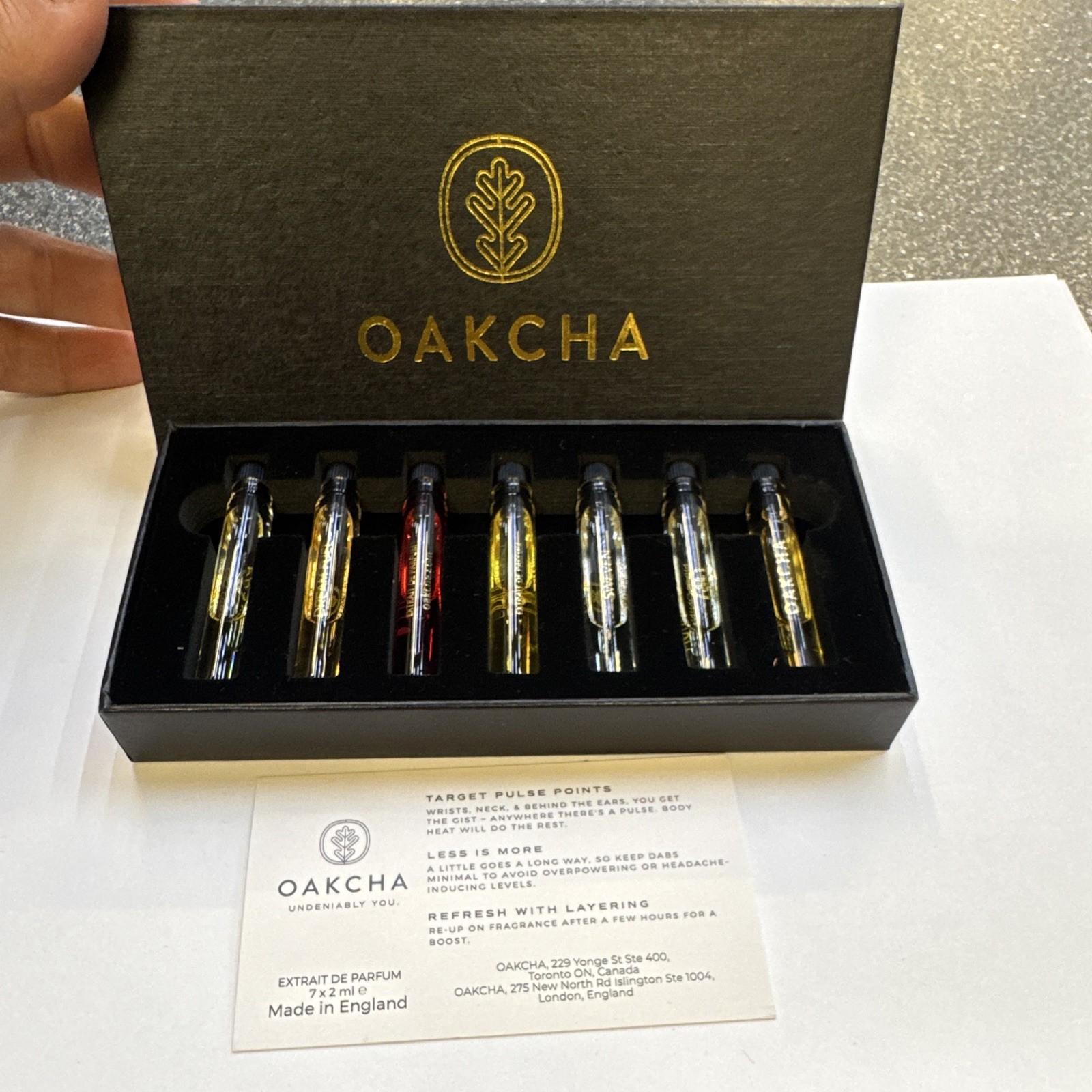 OAKCHA Extrait de Parfum Spray Discovery Sample Set 7 x 2 mL