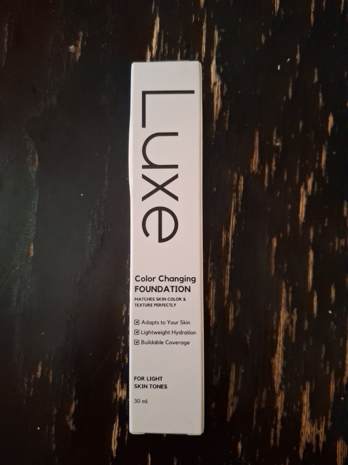 *NEW/SEALED* Luxe Color Changing Foundation 01 Light Shade 30ml SEALED
