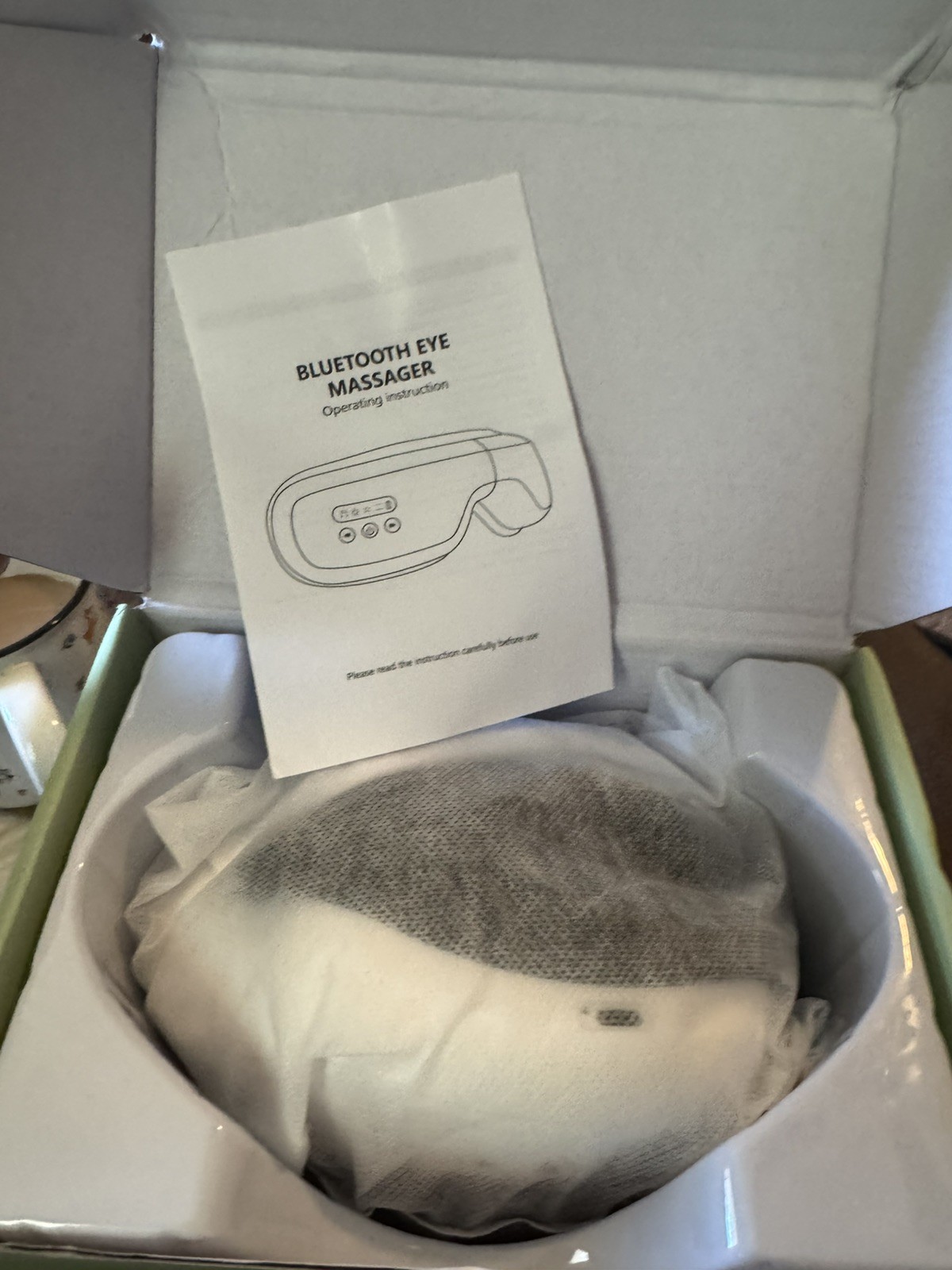 Eye Massager with Heat and Vibration Compression Bluetooth Music White USB