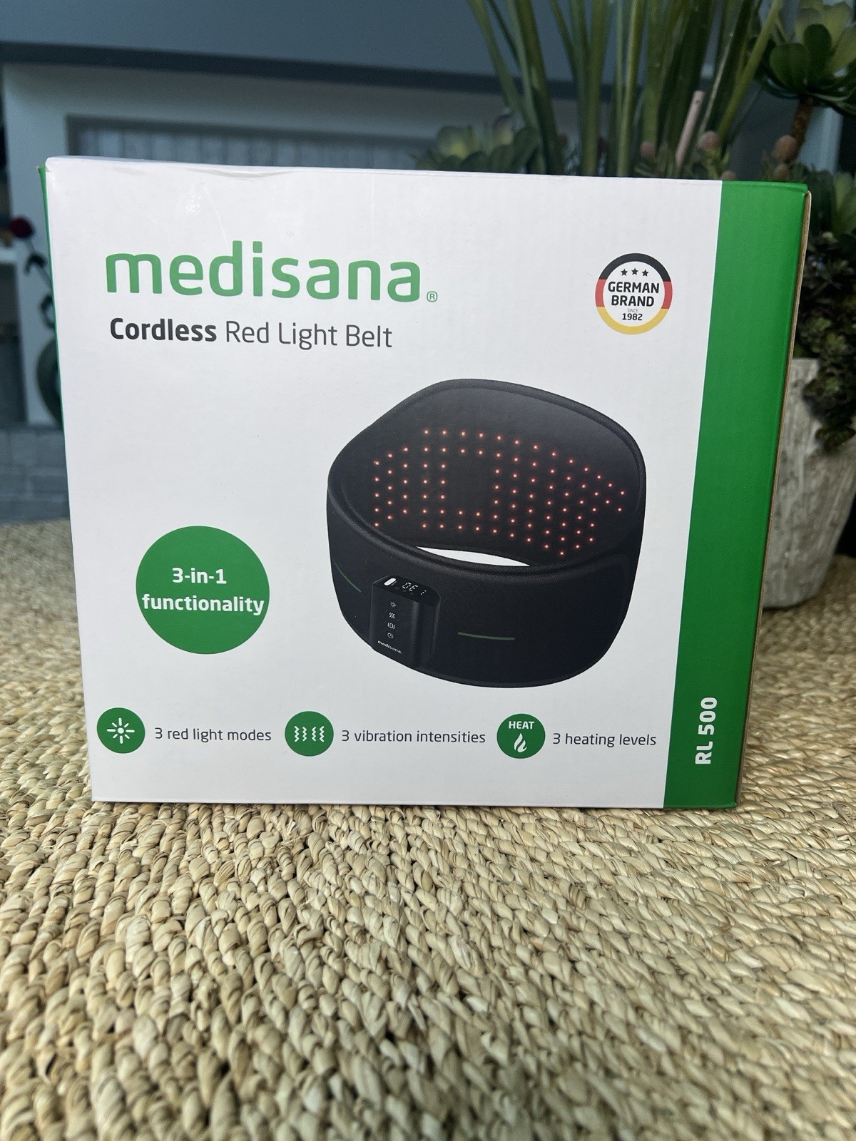 Medisana RL 500 Cordless Rechargeable Red Light Belt 3 Settings Back/Waist