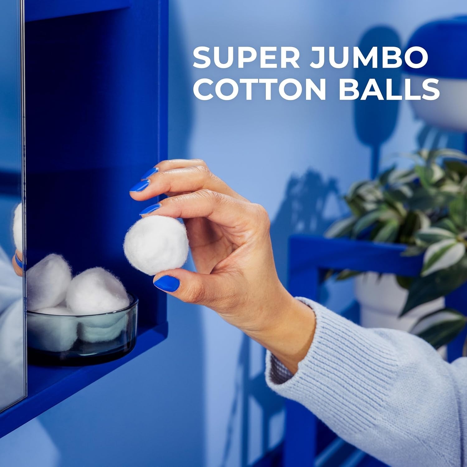 Q-Tips 100 Count Super Jumbo Cotton Balls, 100% Thick Cotton for Beauty