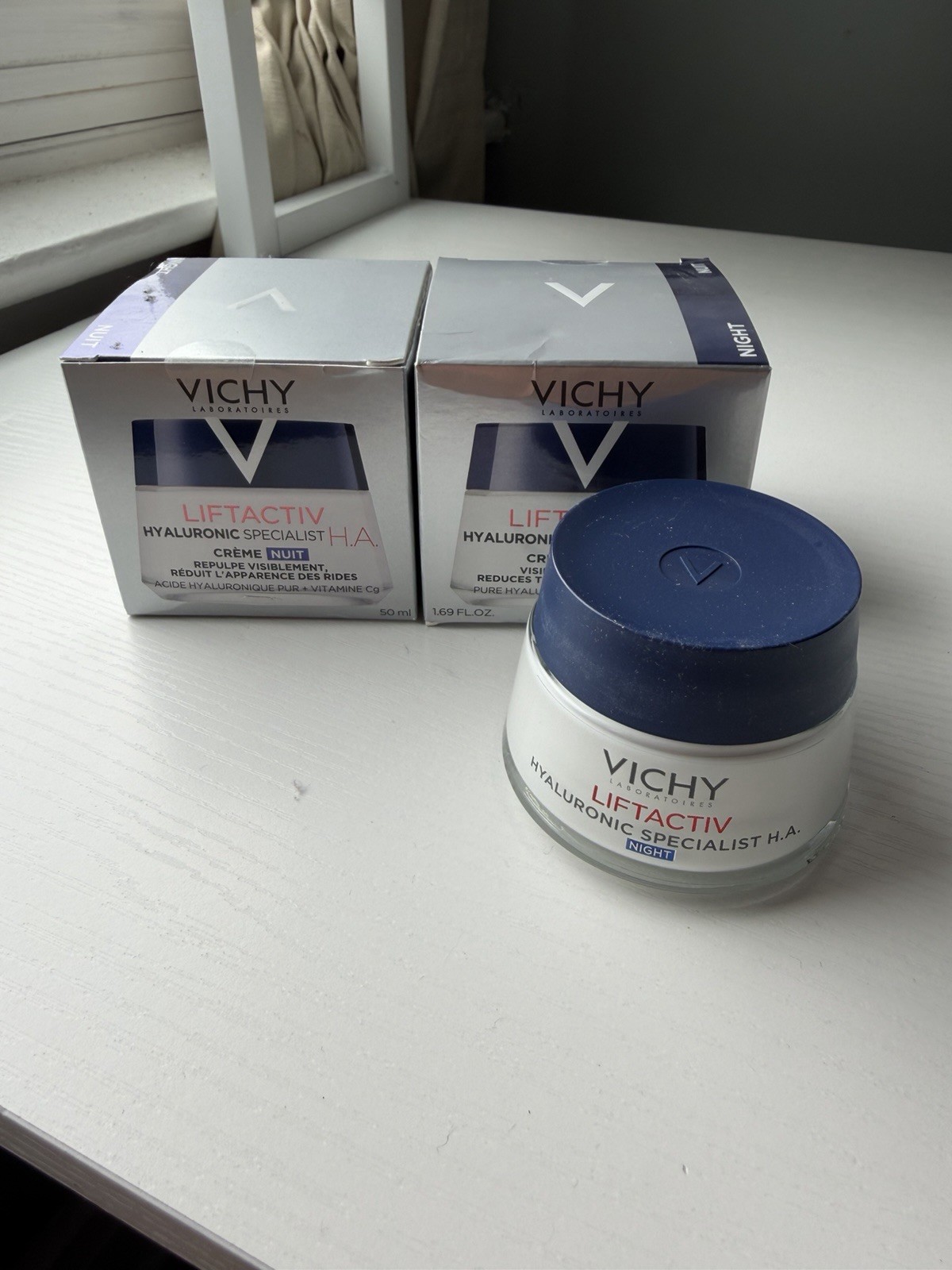 Vichy Liftactiv Hyaluronic Acid + Vitamin Cg Hydrating Night Cream 50 ml