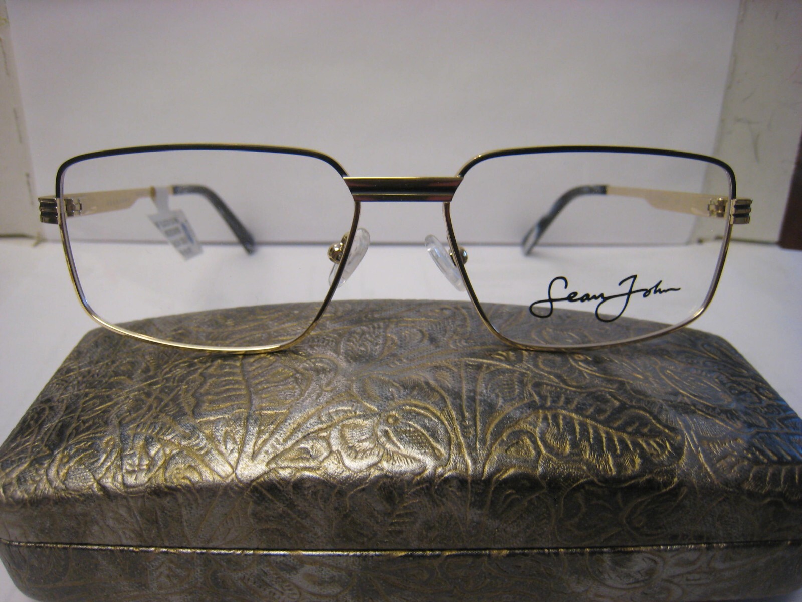 Sean John SJO5157 002 58-16-150-37v Black/Gold Eyeglass Frames W/ Generic Case