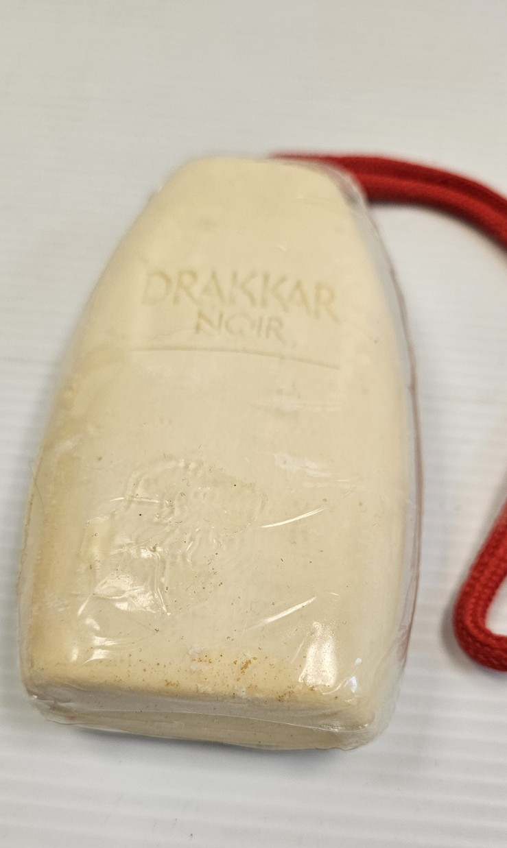 Drakkar Noir Soap-on-a-Rope 5.3 oz Guy Laroche *soap only, still factory plastic