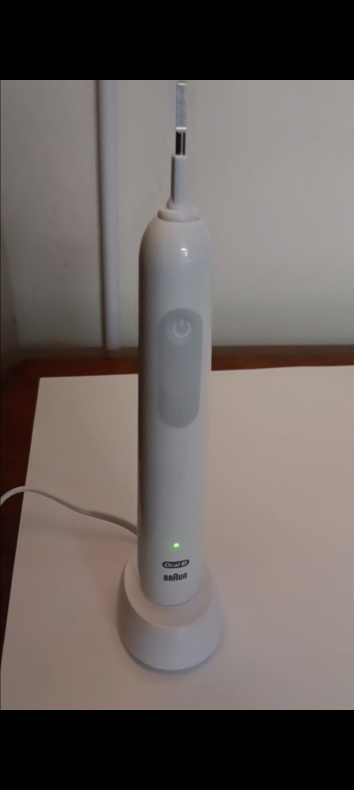 Braun Oral-B Pro 1000 (Type 3791) Electric Toothbrush Handle & Type 3757 Charger