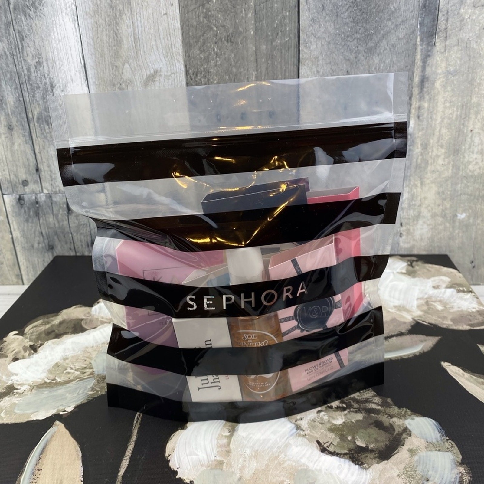 NWT Sephora Spring Designer Fragrance Sample Deluxe 12 Piece Set.