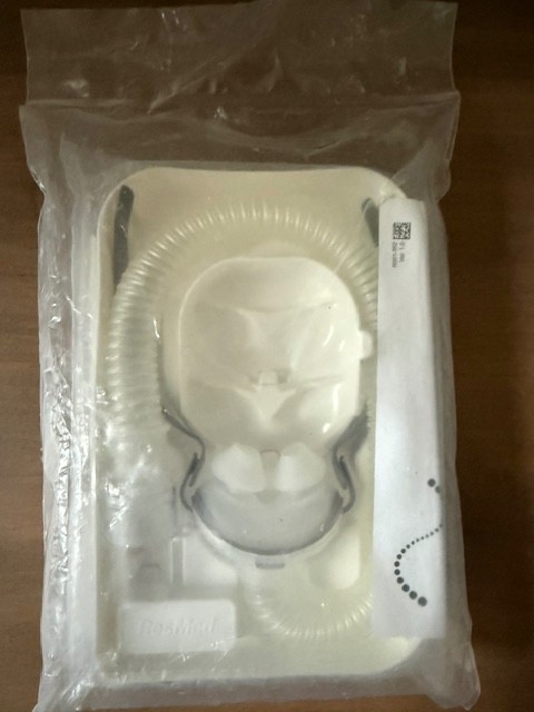 ResMed 62922 Airfit P10 Frame Medium, New in SEALED Package, NO headgear strap