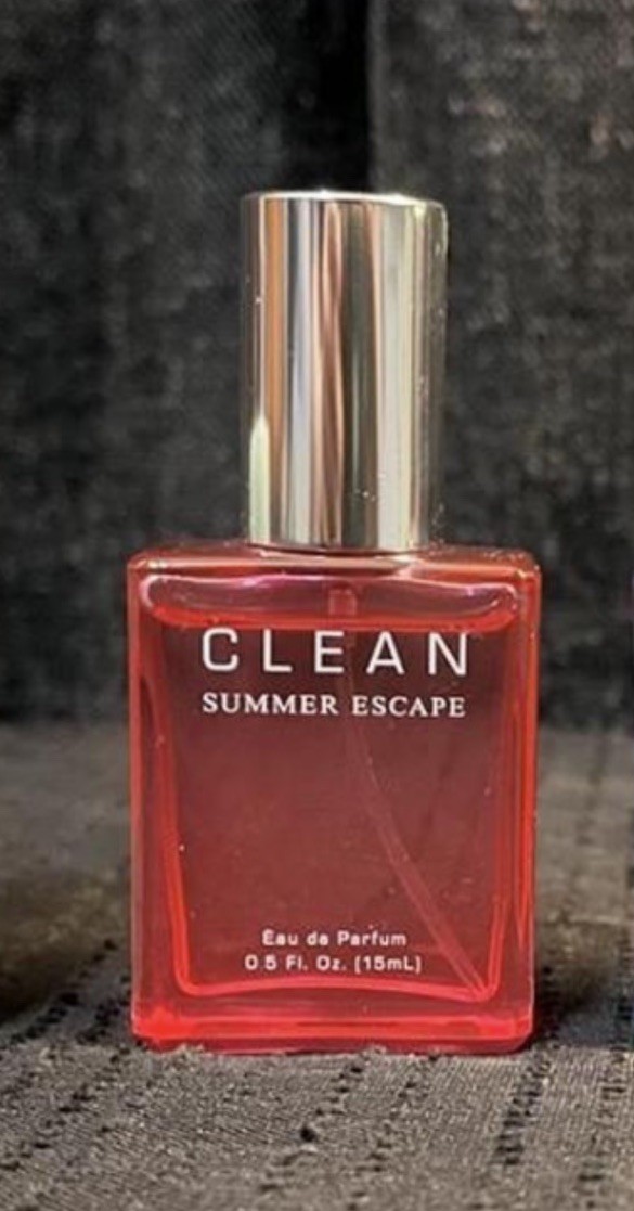 CLEAN Perfume – SUMMER ESCAPE EDT – .5 fl oz Full Bottle New Rare