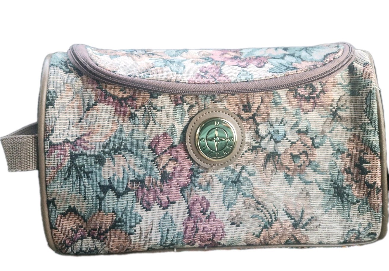 Floral Fabric Makeup Bag Cosmetic Pouch, Multicolor, Zipper Closure