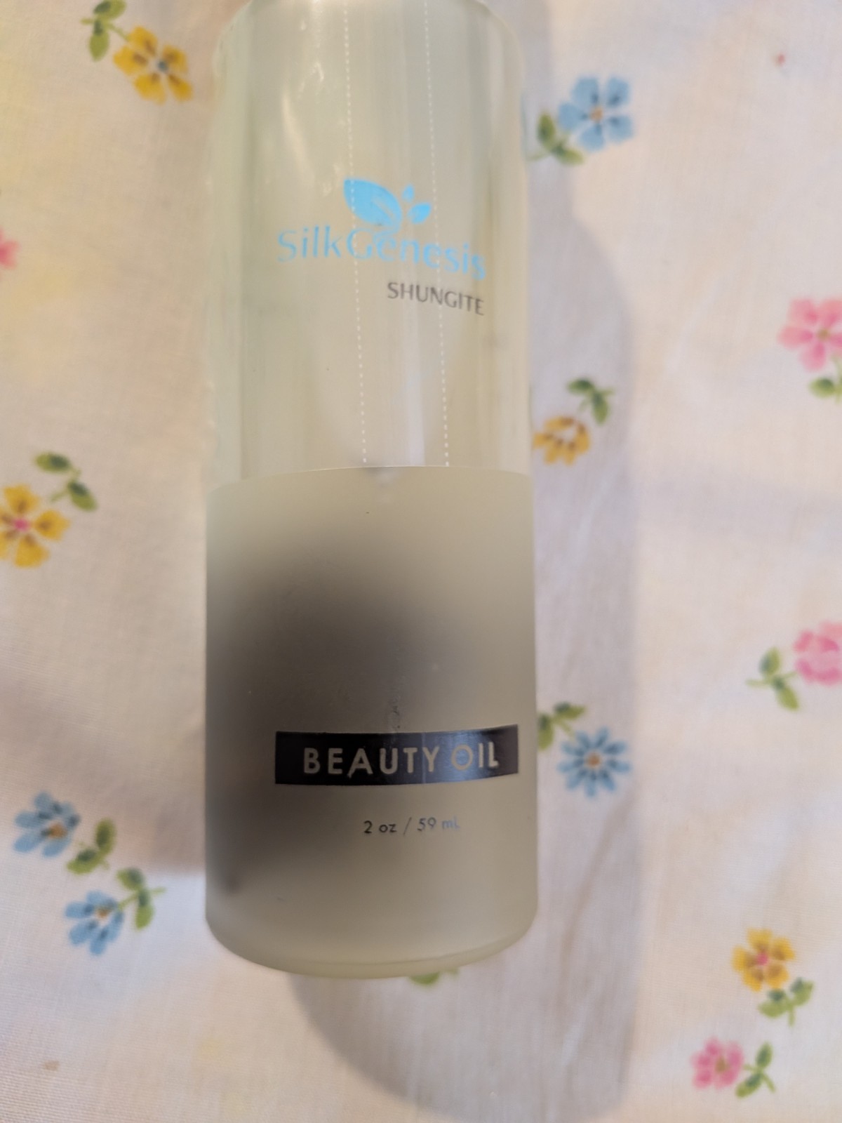 2 oz bottle of Silk Shungite carbon C60 Beauty oil antioxidants for Face .