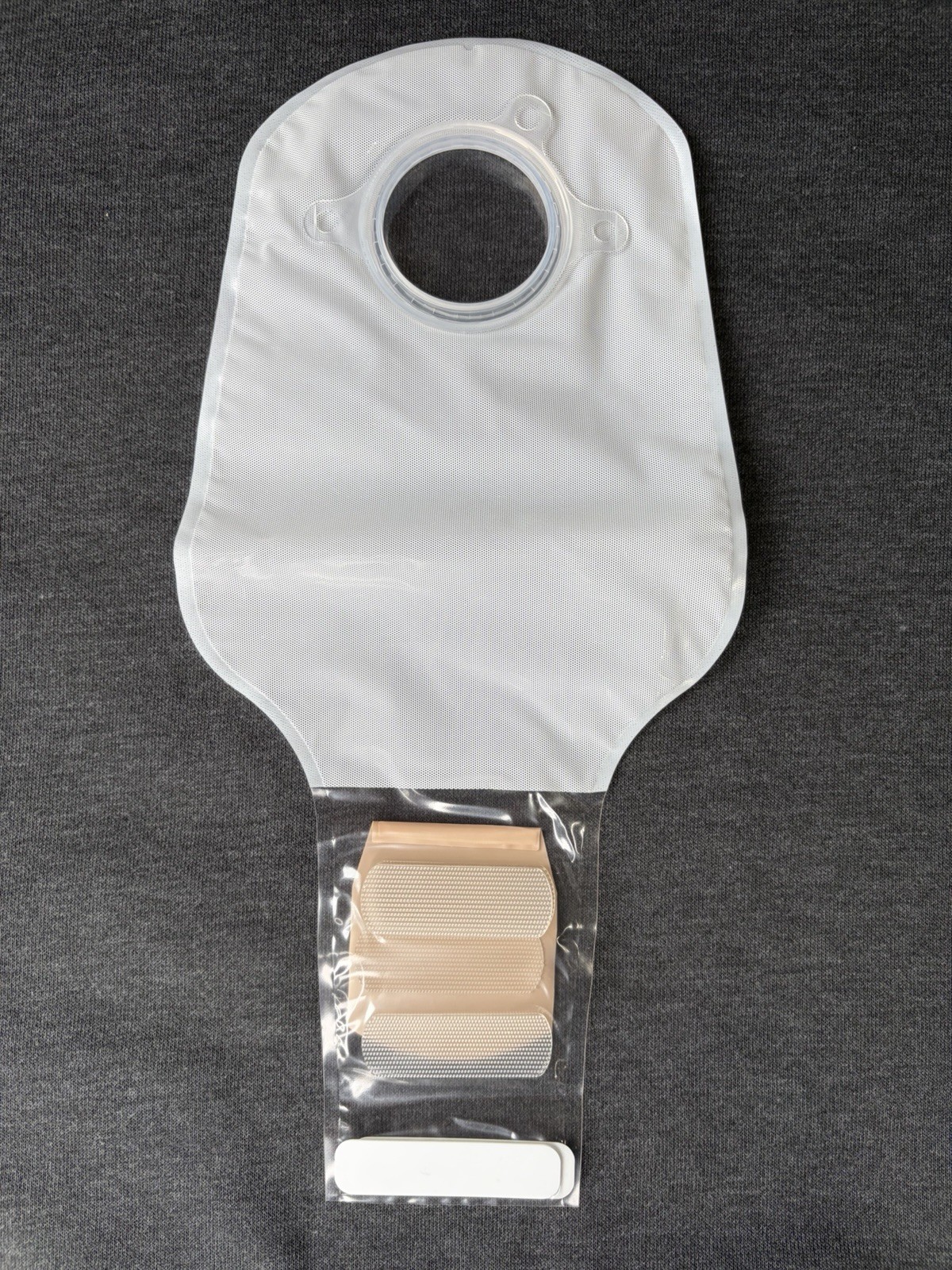 ConvaTec 413312 Natura Drainable Pouch, Transparent InvisibleClose 1-3/4 45mm