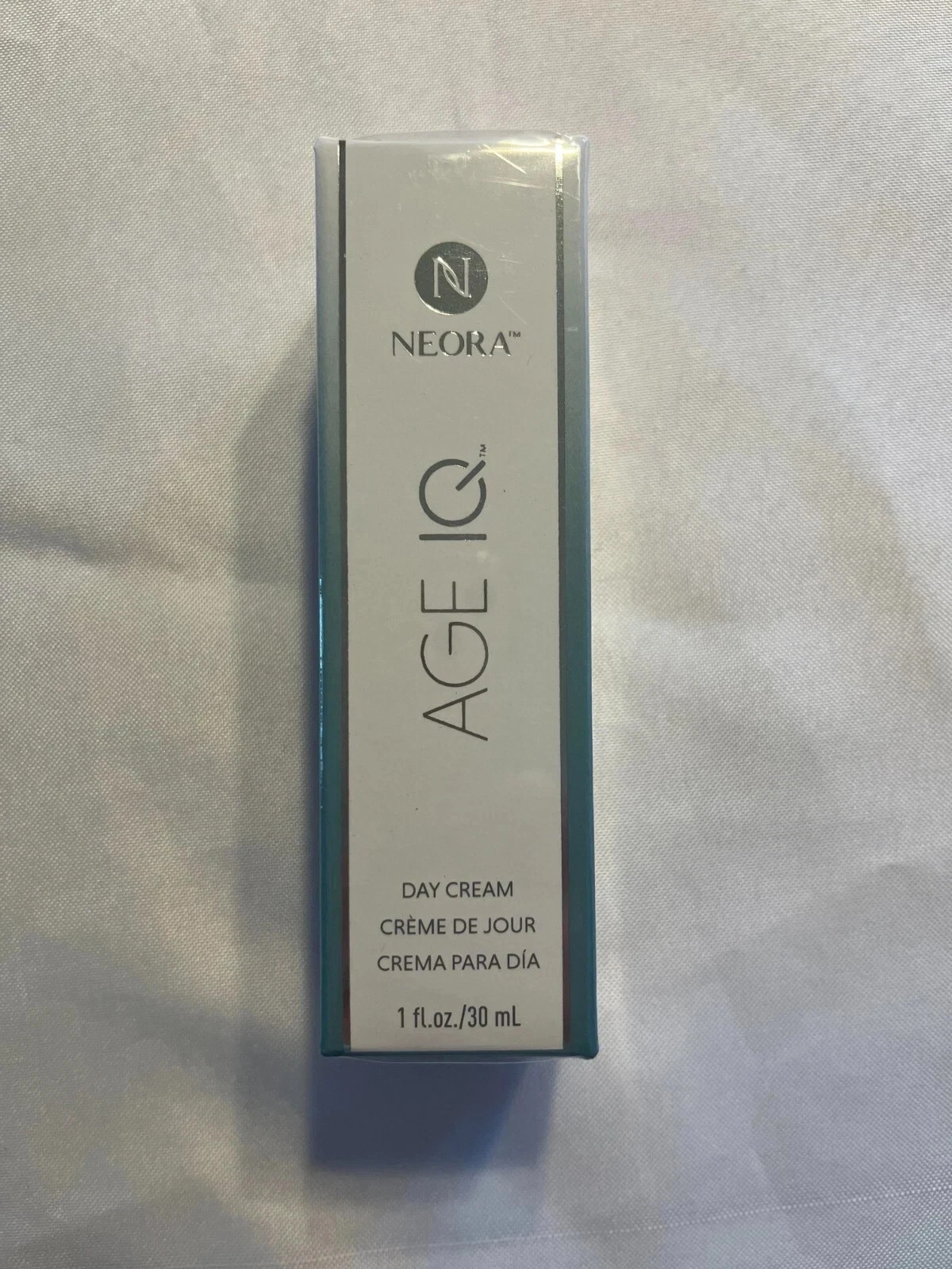 Neora Age IQ Day Cream 1 oz – New in Box Sealed!