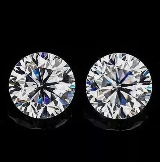 Pair of 4 Ct , Lab-Grown Diamond Round VVS1 Clarity D Color Loose CVD Certified