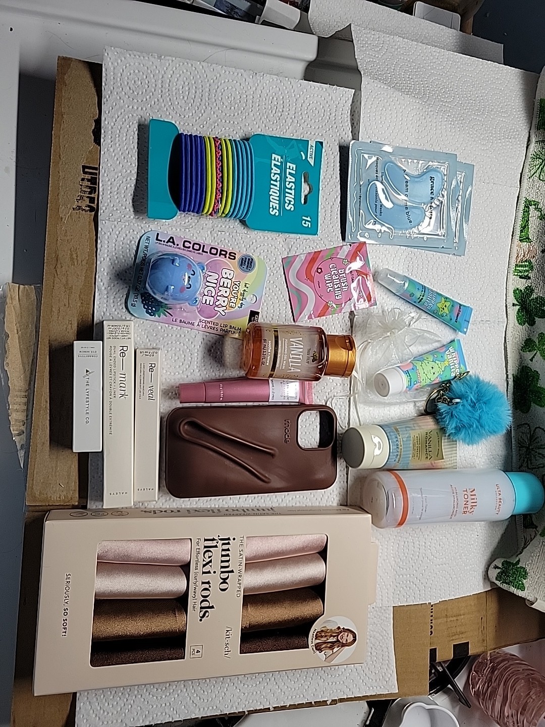 Piece Wholesale/ Lot of Mixed Makeup&Beauty Tools NEW Money Back Guarantee